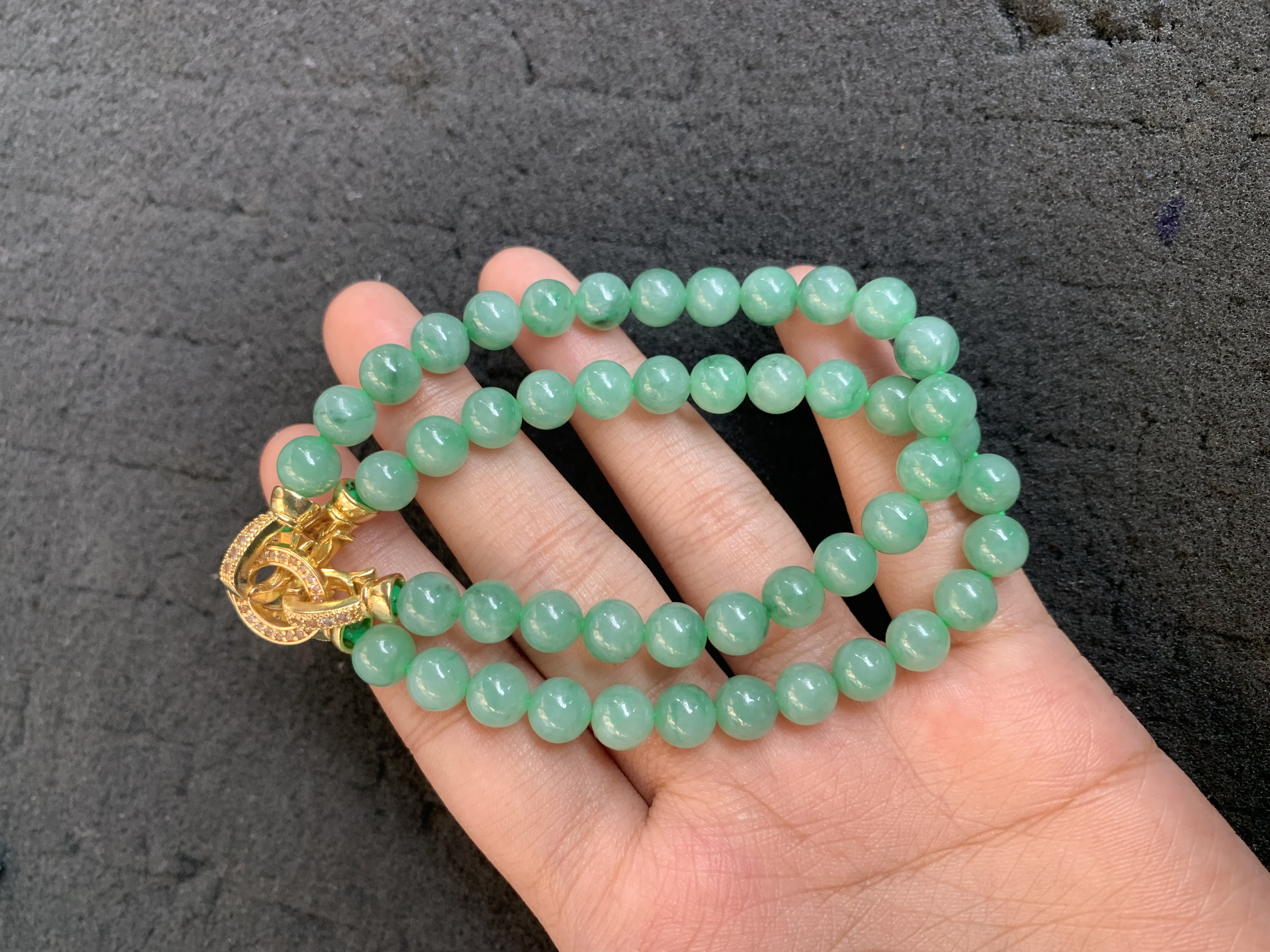 Lush Green Jadeite Beaded Necklace with Embellished Gold Clasp Lush Green Jadeite Beaded Necklace with Embellished Gold Clasp - Burmese Jadeite from Myanmar