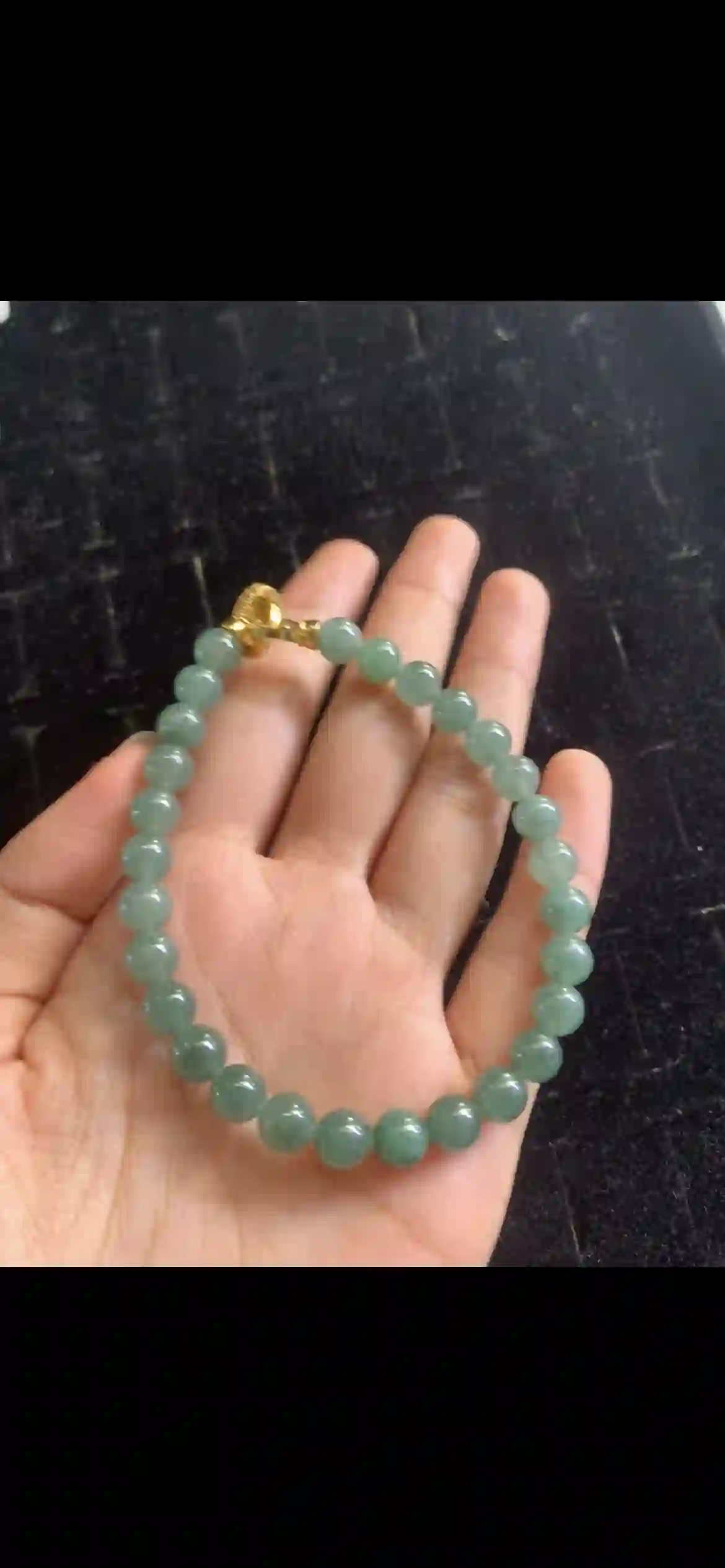 Elegant Deep Icy Green Jadeite Beaded Bracelet with Gold Clasp | Myanmar Jadeite reference #23910001
