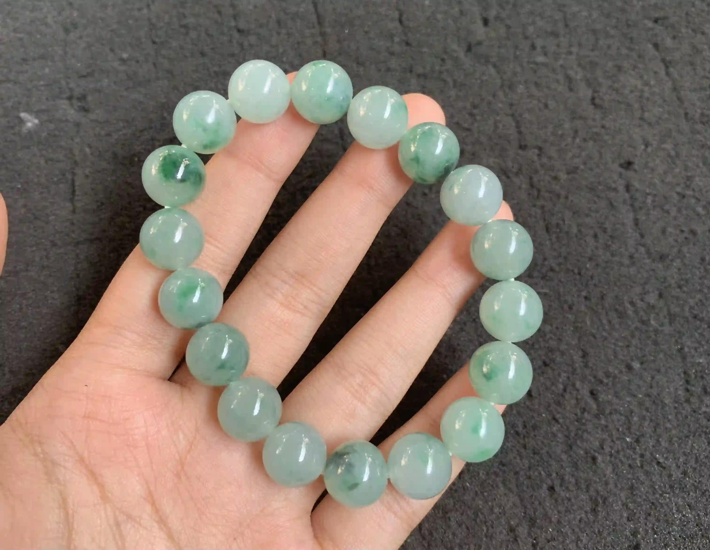  Green Jadeite Beaded Stretch Bracelet with Cloud Patterns | Myanmar Jadeite reference #270004