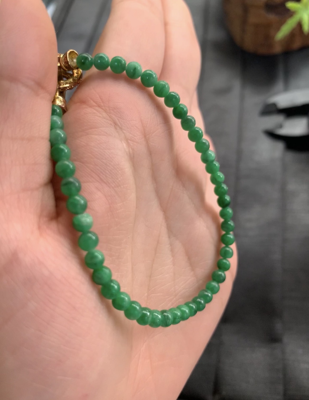 Natural Vivid Green Jadeite Beaded Bracelet - Burmese Jadeite from Myanmar