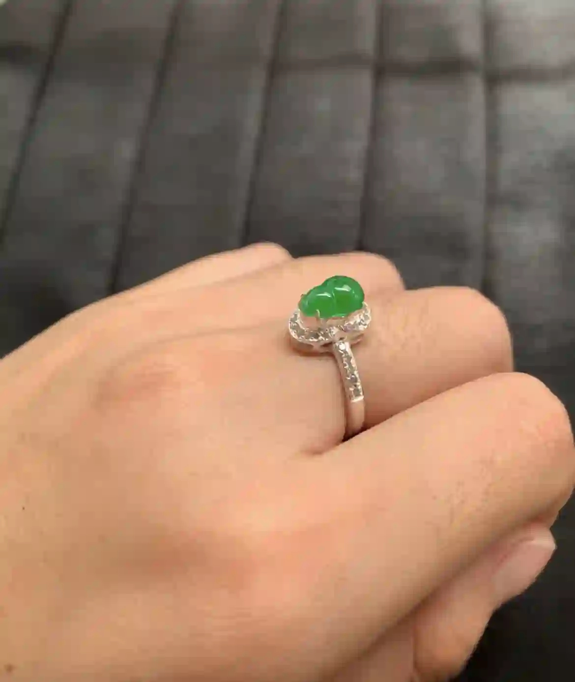 Natural Green Jade Gourd Ring | Myanmar Jadeite reference #2340010