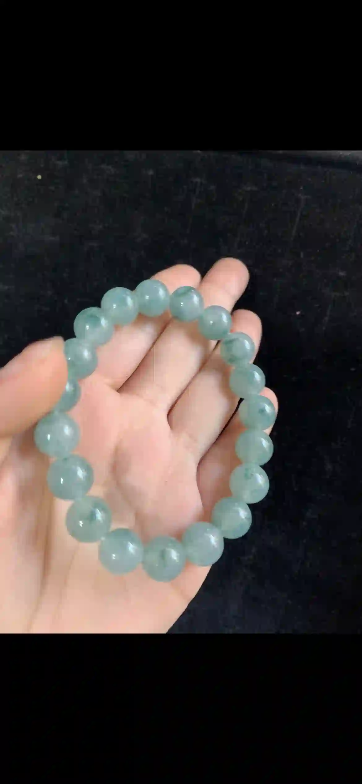 Icy Floating Blue-Green Jade Beaded Bracelet | Myanmar Jadeite reference #35340001