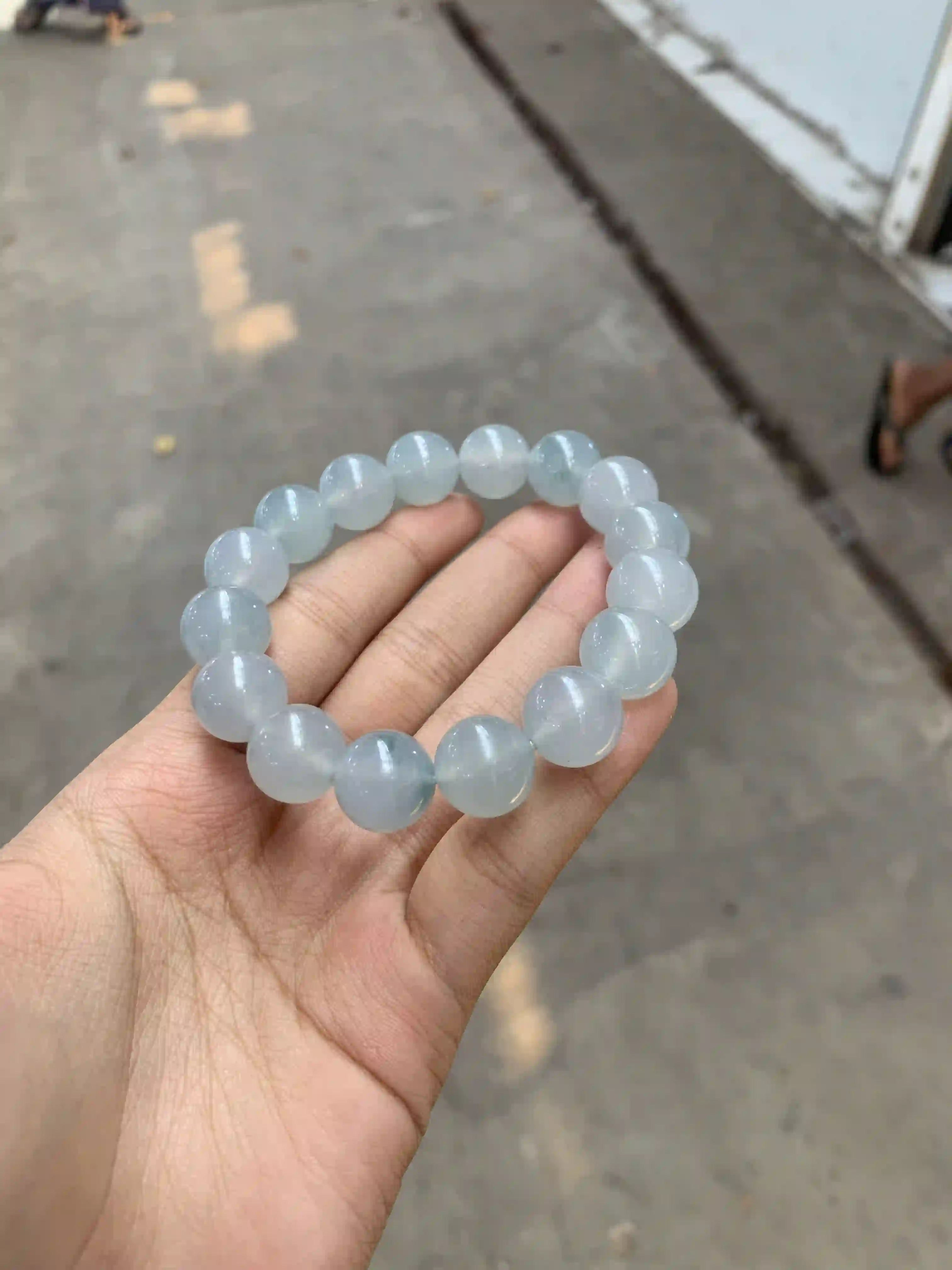  Translucent Light Grayish-Blue Jade Bead Bracelet with Natural Patterns | Myanmar Jadeite reference #1380003