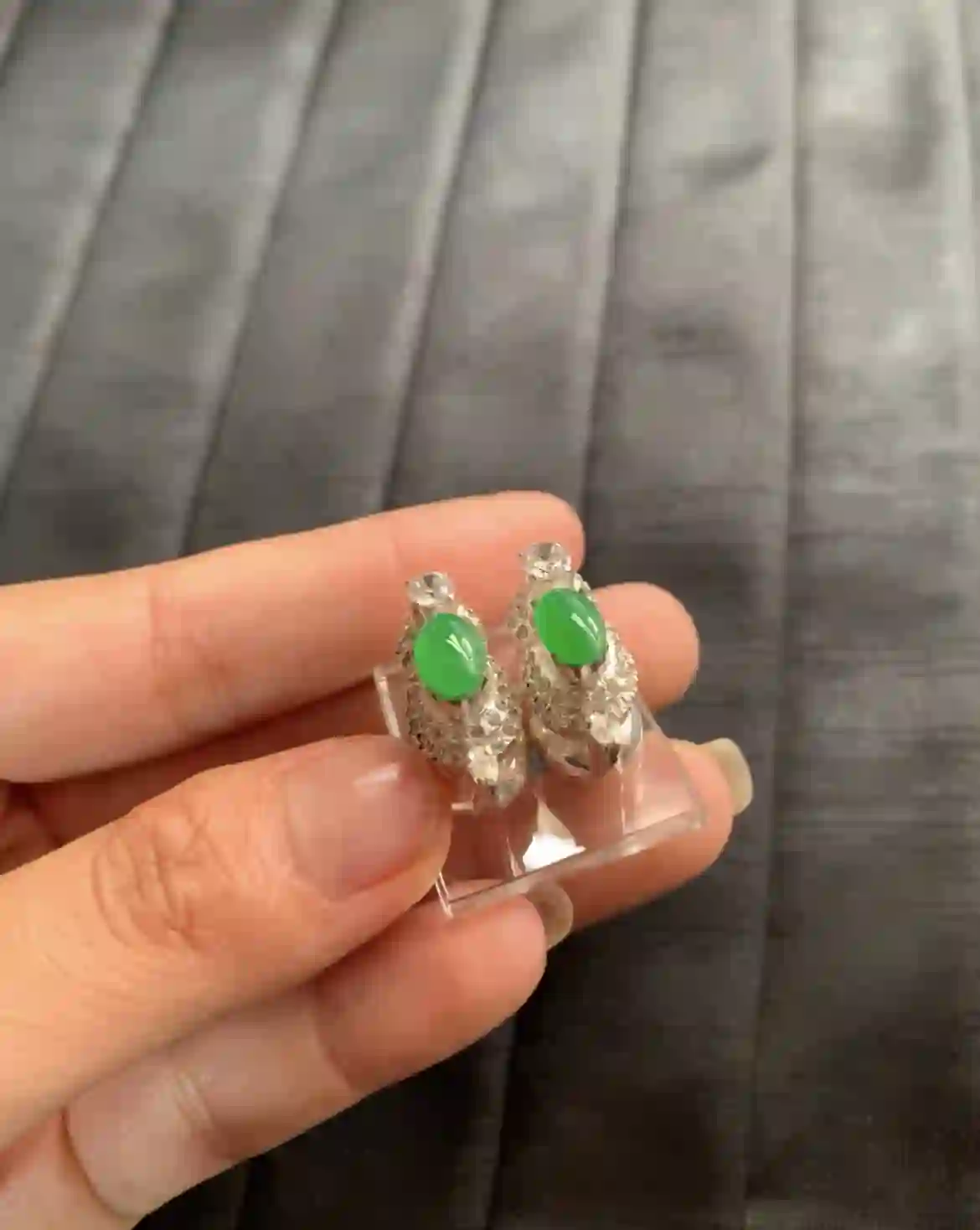 Natural Vivid Green Jade Earrings | Myanmar Jadeite reference #2340009