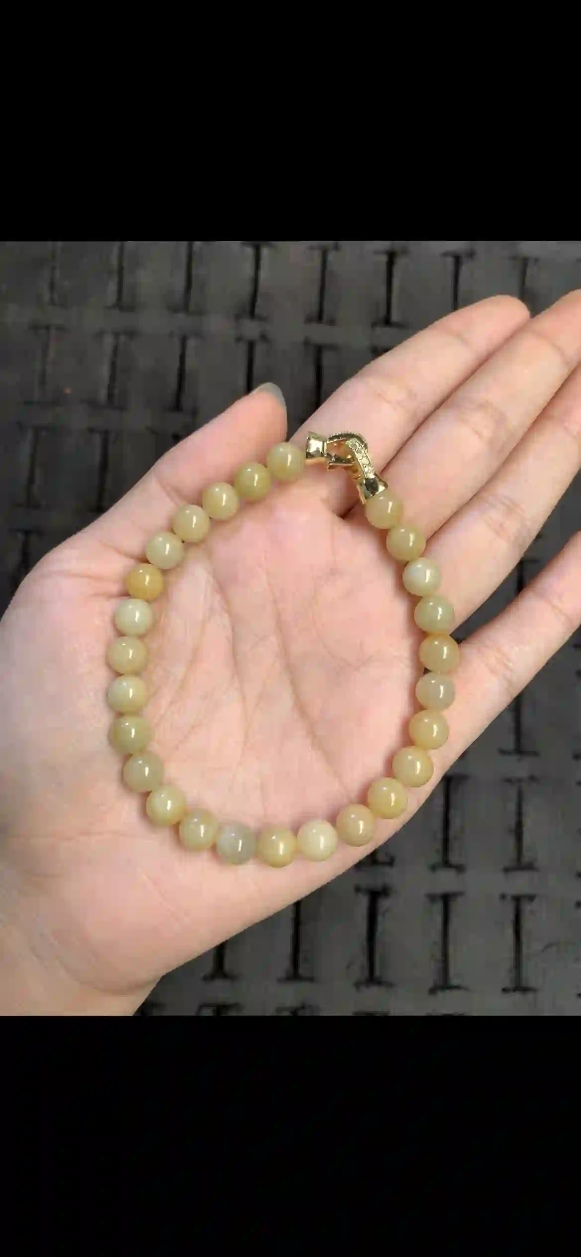 Natural Honey Golden Yellow Jadeite Bead Bracelet | Myanmar Jadeite reference #13860001