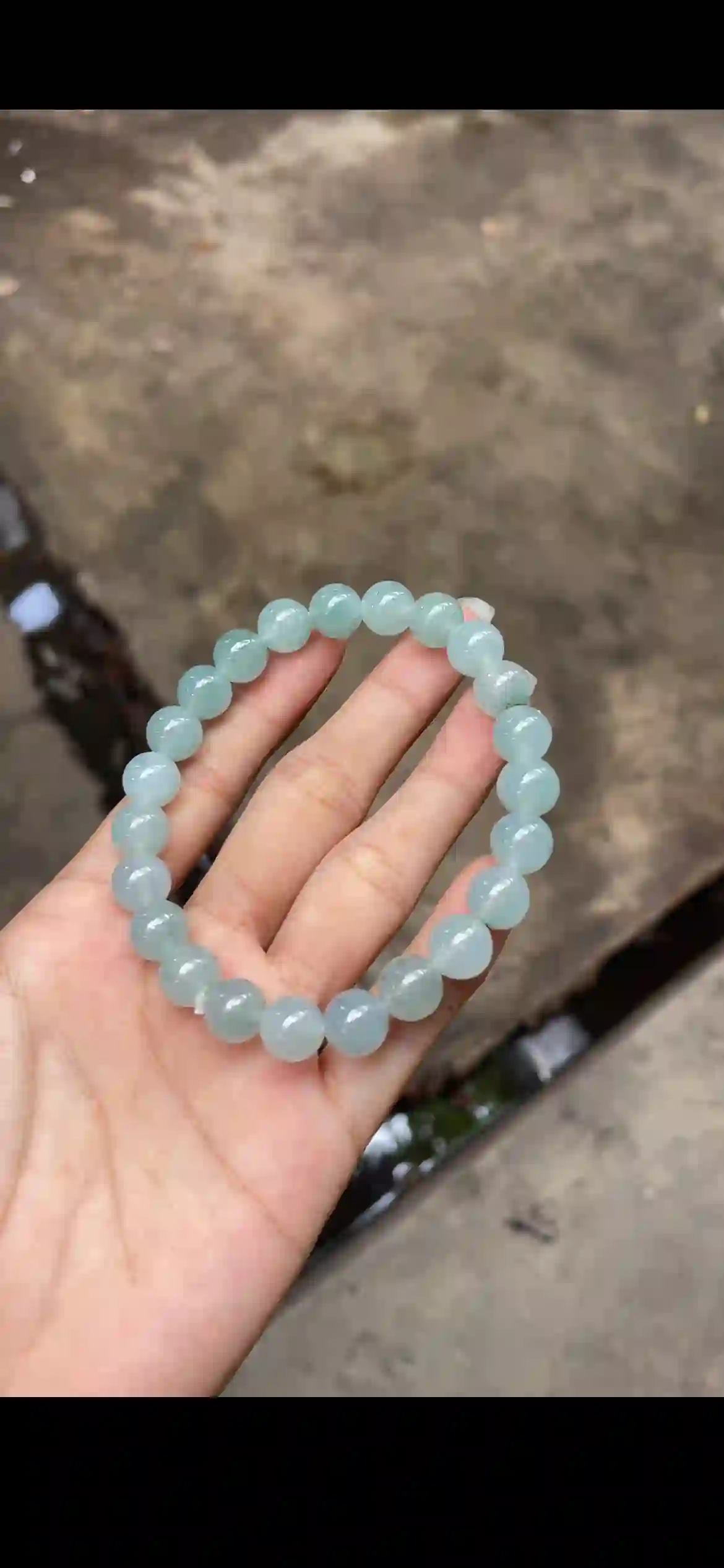 Icy Pale Blue-Green Jadeite Bead Bracelet | Myanmar Jadeite reference #15750001