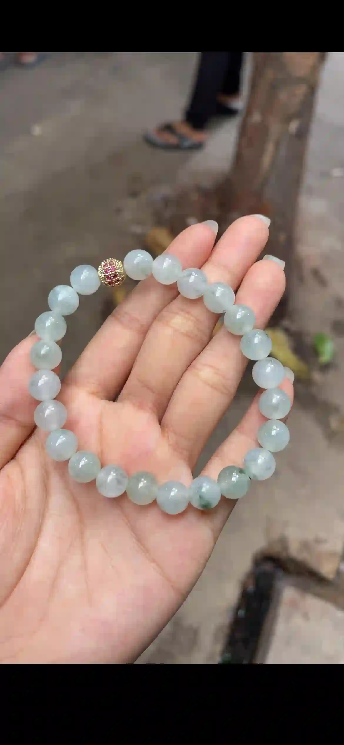 Icy Floating Flower Jadeite Beaded Bracelet | Myanmar Jadeite reference #12240001