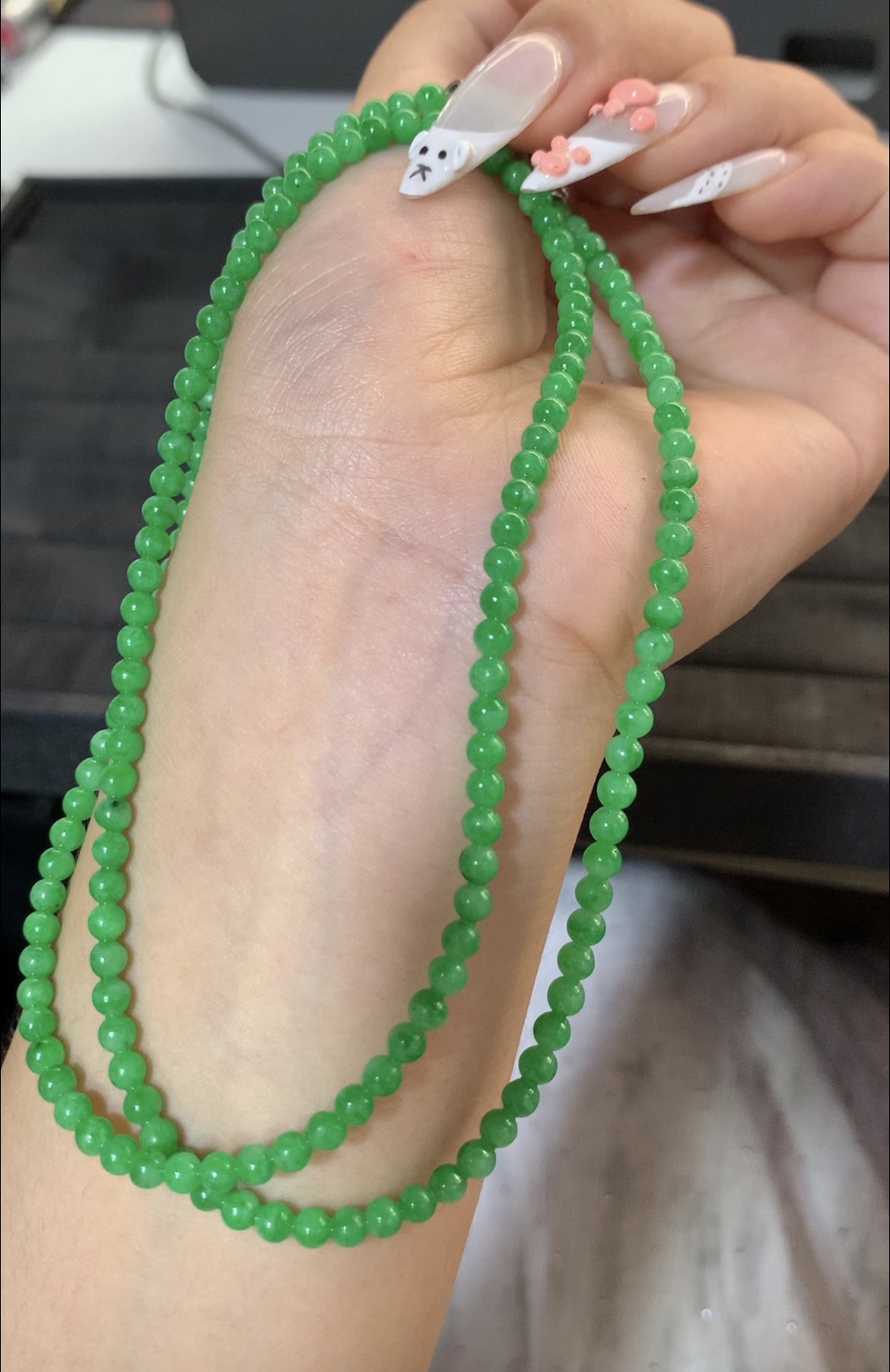 Natural Apple Green Jade Bead Necklace - Burmese Jadeite Type A from Hpakant, Myanmar | Myanmar Jadeite