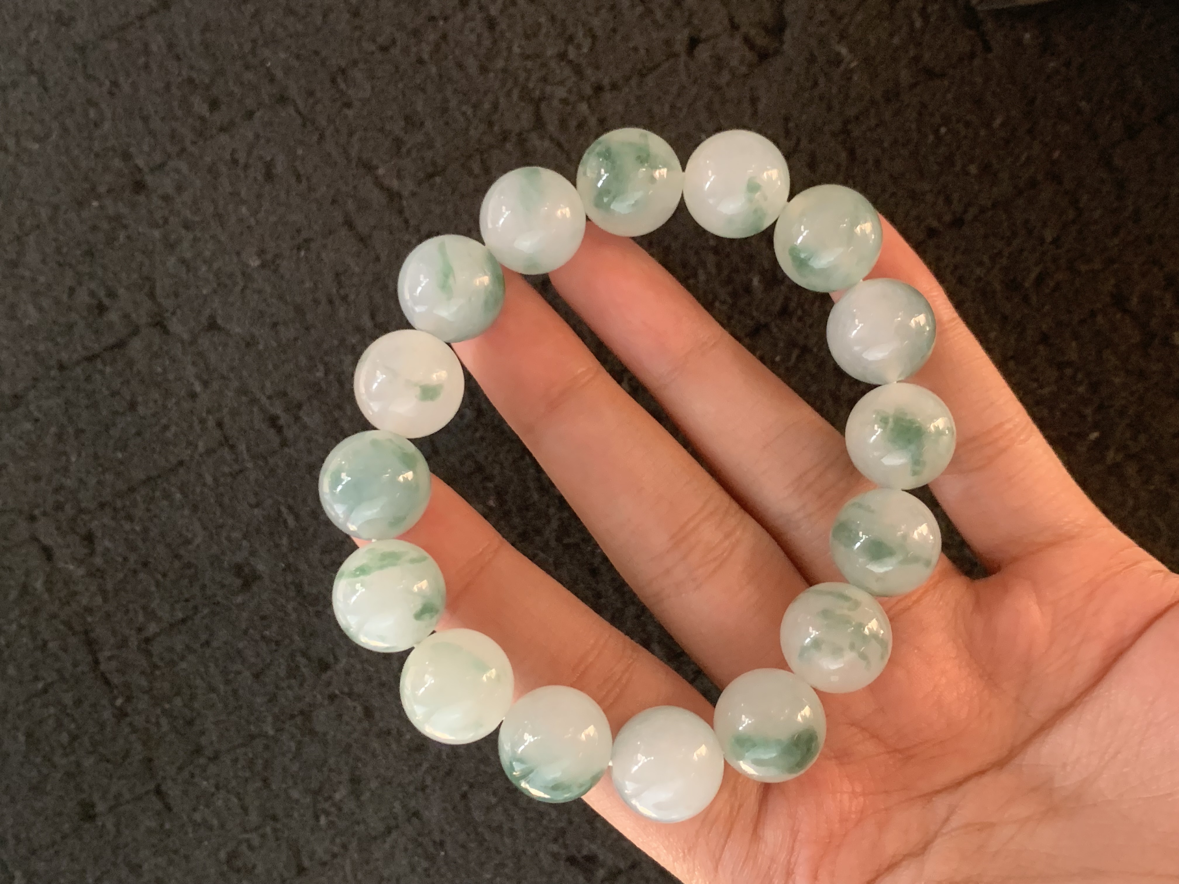 Natural Floating Flower Jade Bead Bracelet