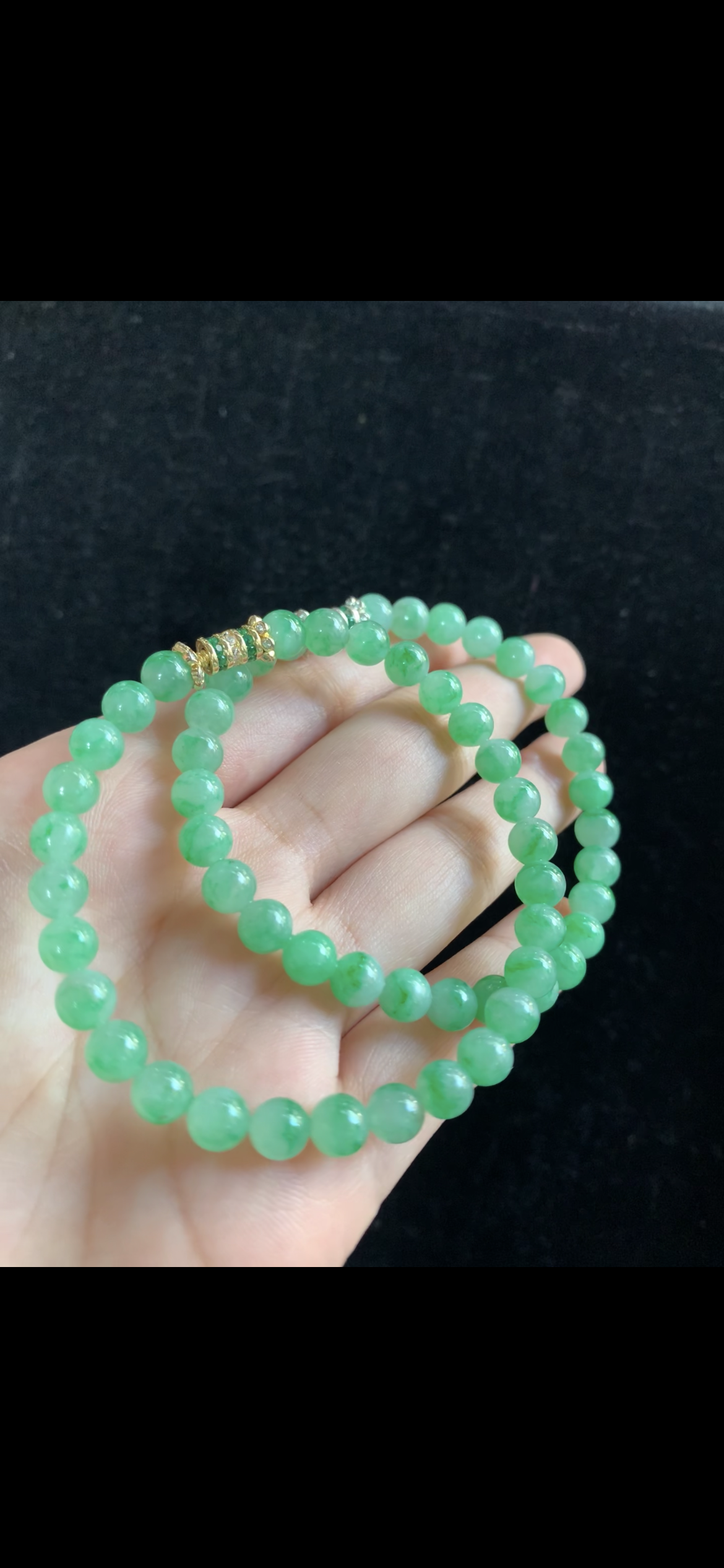 Delicate Floral Green Double-Strand Jade Bracelet