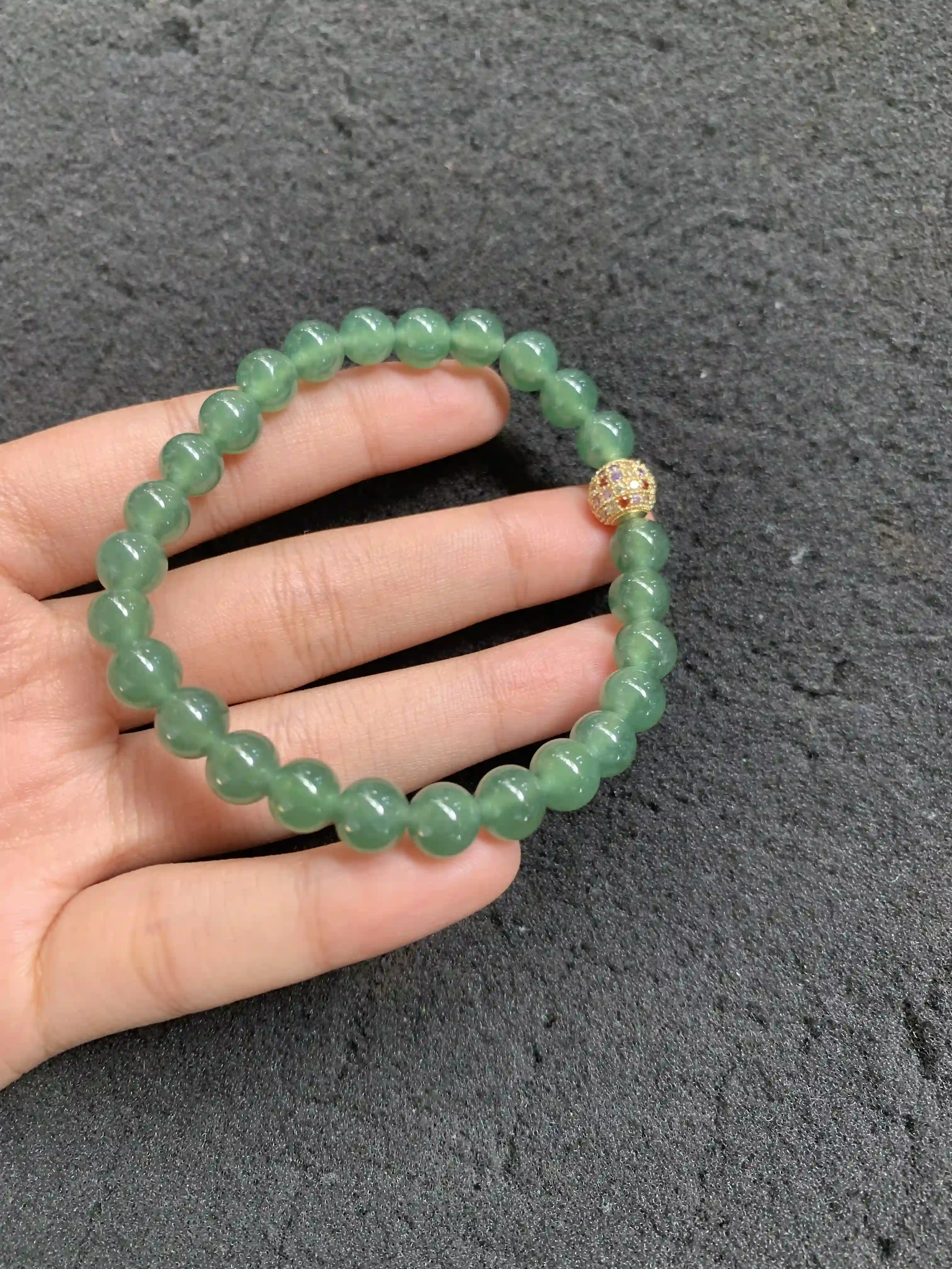   Natural Oil Green Jade Bead Bracelet | Myanmar Jadeite reference #1860003
