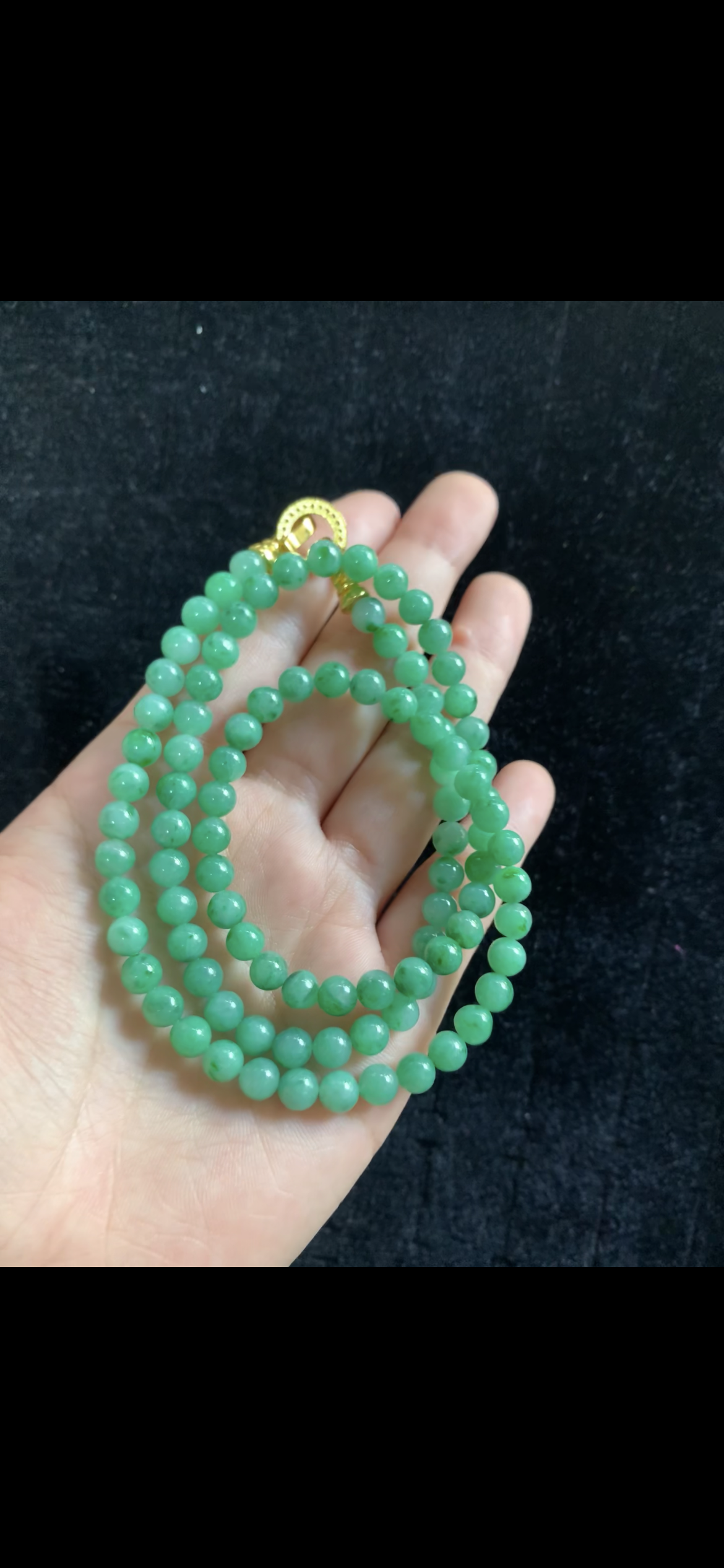 Vibrant Apple Green Jade Double-Strand Necklace — Polished Gold Clasp