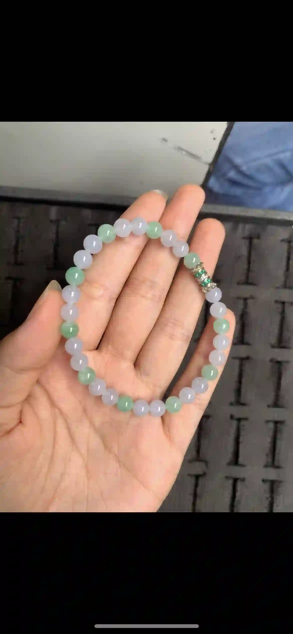 Alternating Lavender & Mint Green Jadeite Bead Bracelet | Myanmar Jadeite reference #16530001