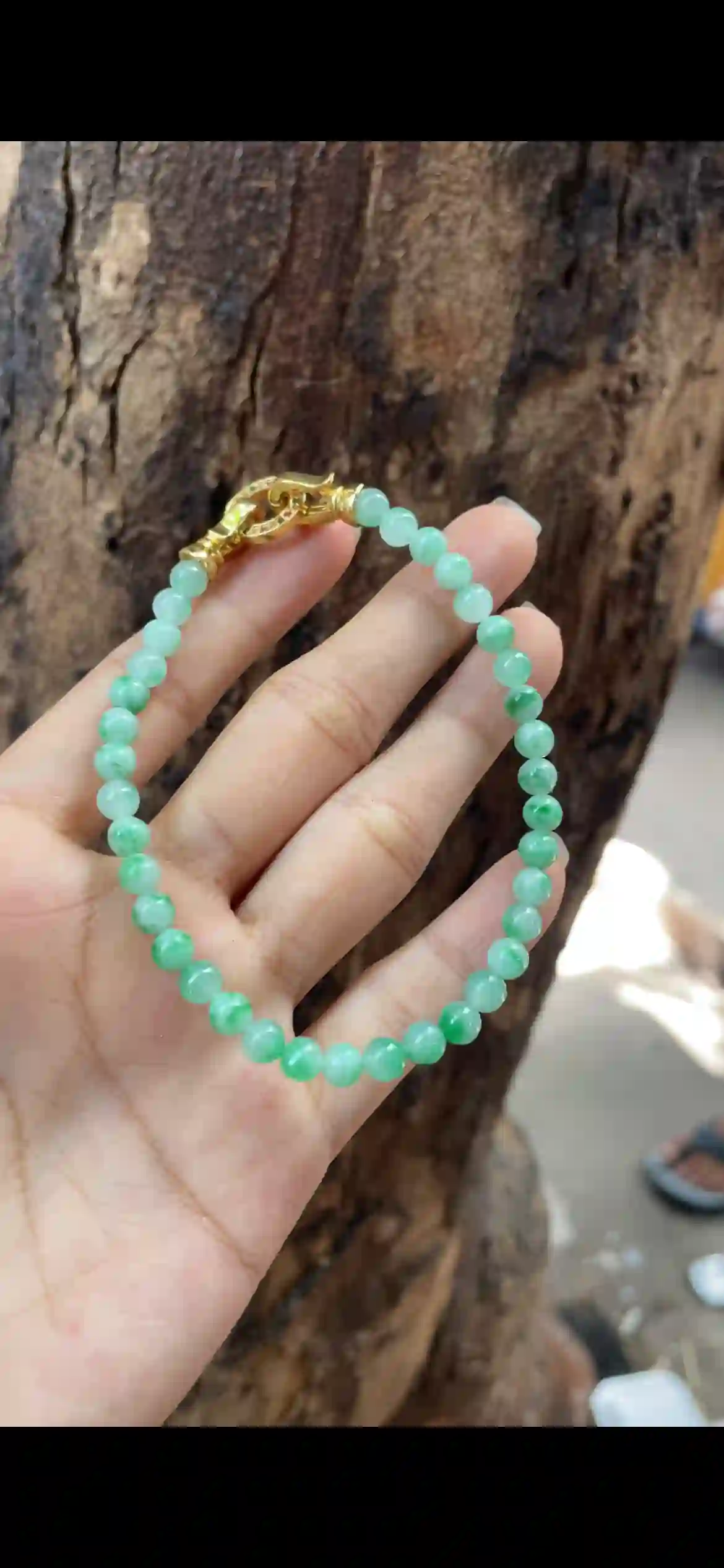  Icy Pale Green Floating Flower Jadeite Dainty Bracelet | Myanmar Jadeite reference #10170003