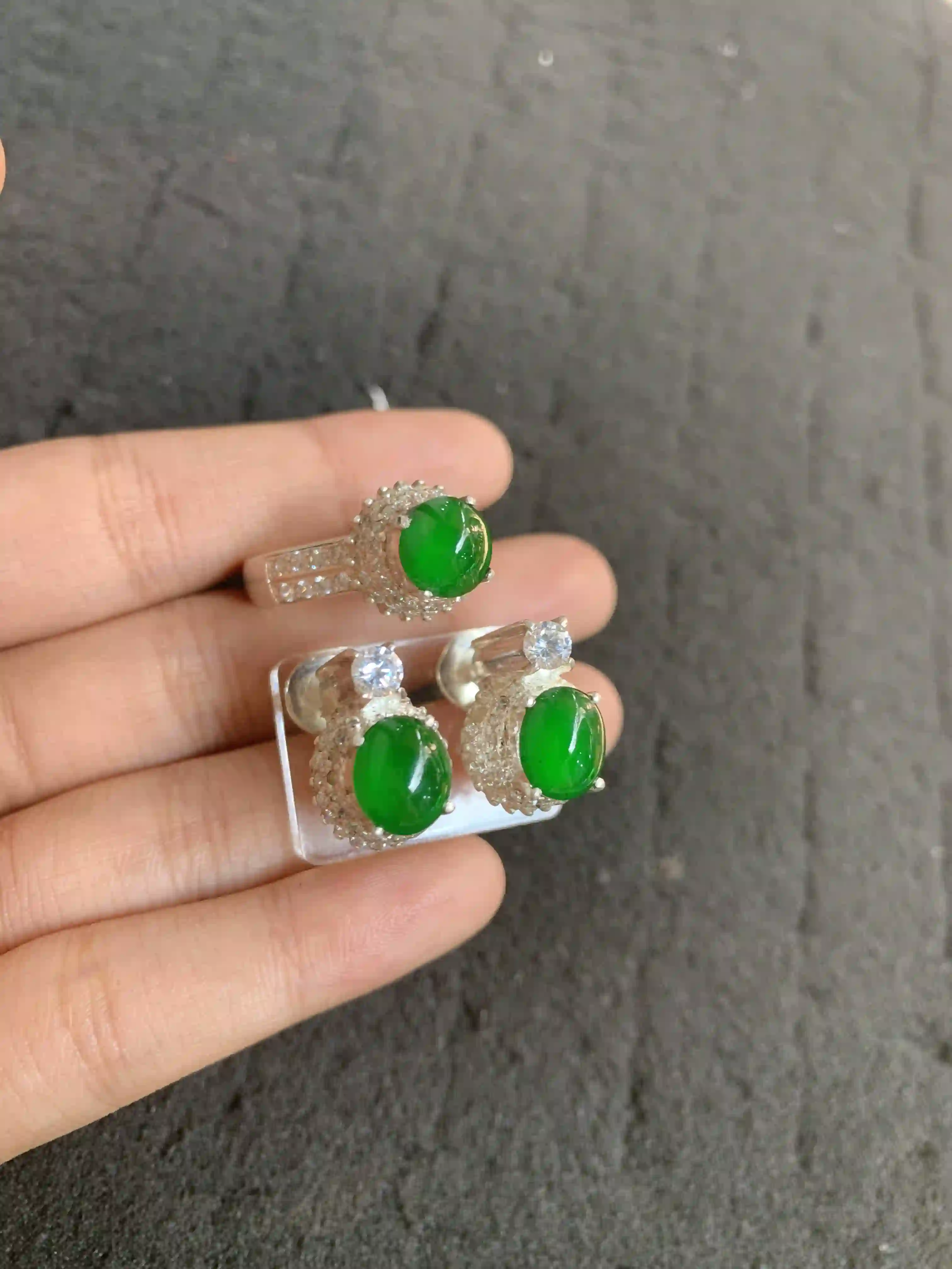 Striking Vivid Green Gemstone Jewelry Set (Ring & Earrings) | Myanmar Jadeite reference #1140002