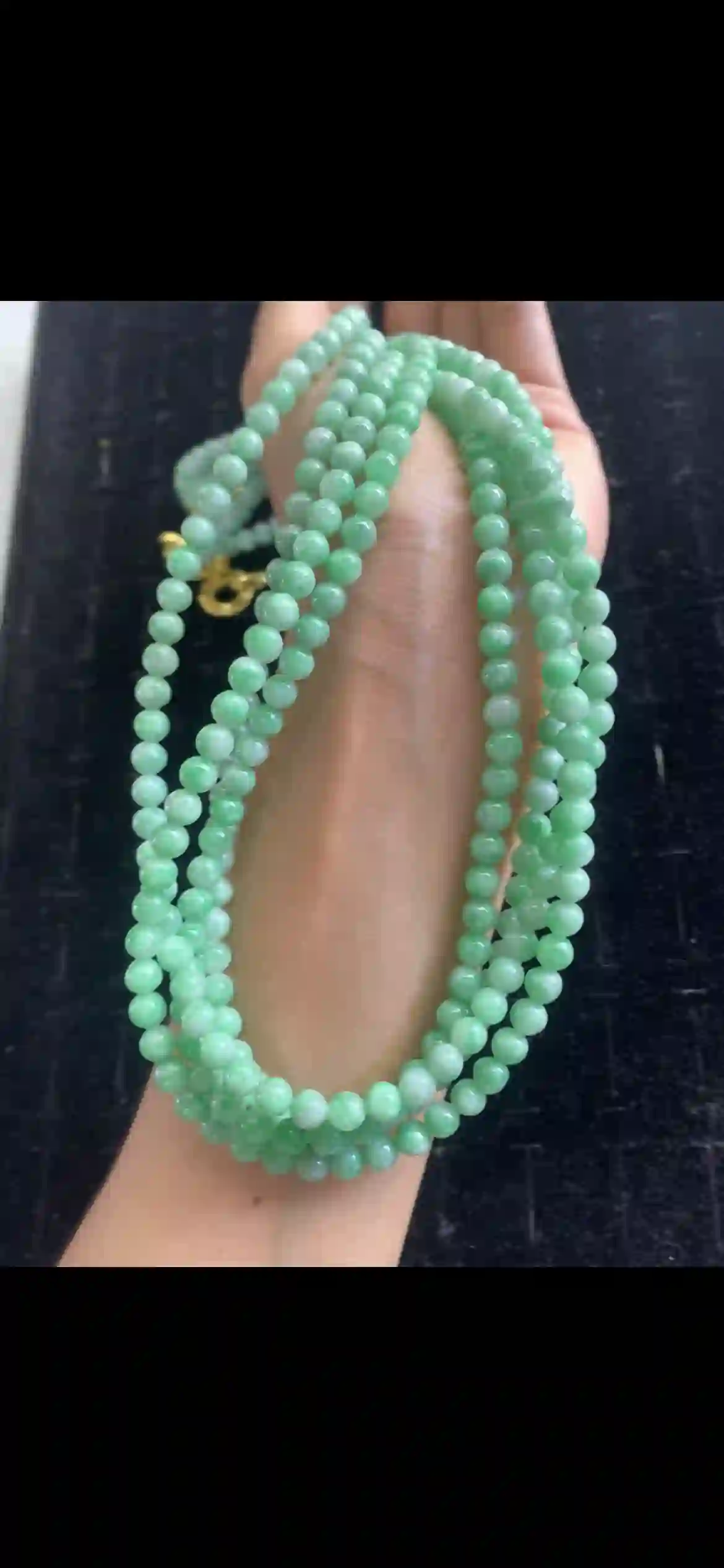 Fine Uniform Vivid Green Jadeite Multi-Strand Beaded Necklace | Myanmar Jadeite reference #23820001