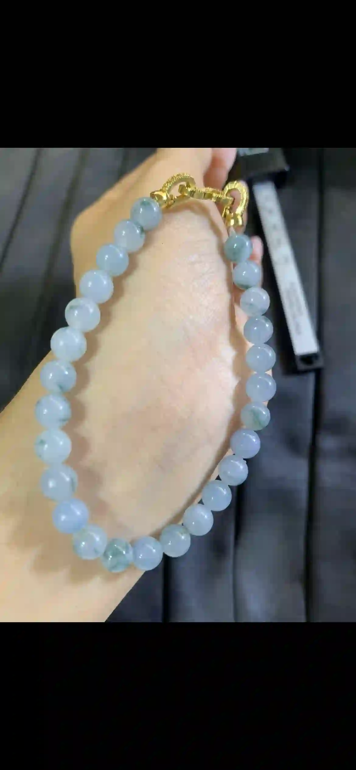   Natural Icy Floating Blue-Green Jadeite Bead Bracelet | Myanmar Jadeite reference #7170002