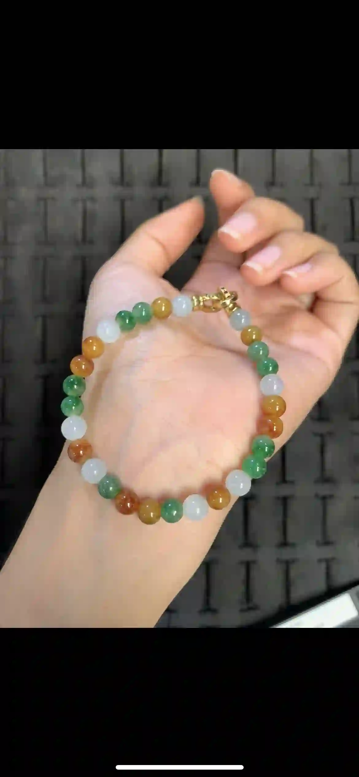 Three-Tone Natural Jadeite Bead Bracelet | Myanmar Jadeite reference #15210002