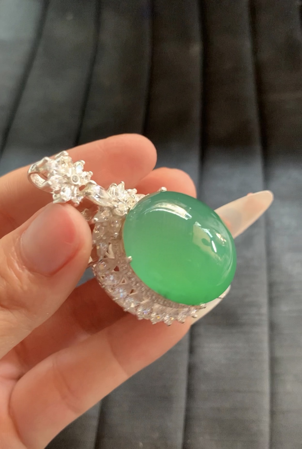 Natural Icy Green Jade Pendant with Diamond Setting - Burmese Jadeite Type A from Hpakant, Myanmar | Myanmar Jadeite