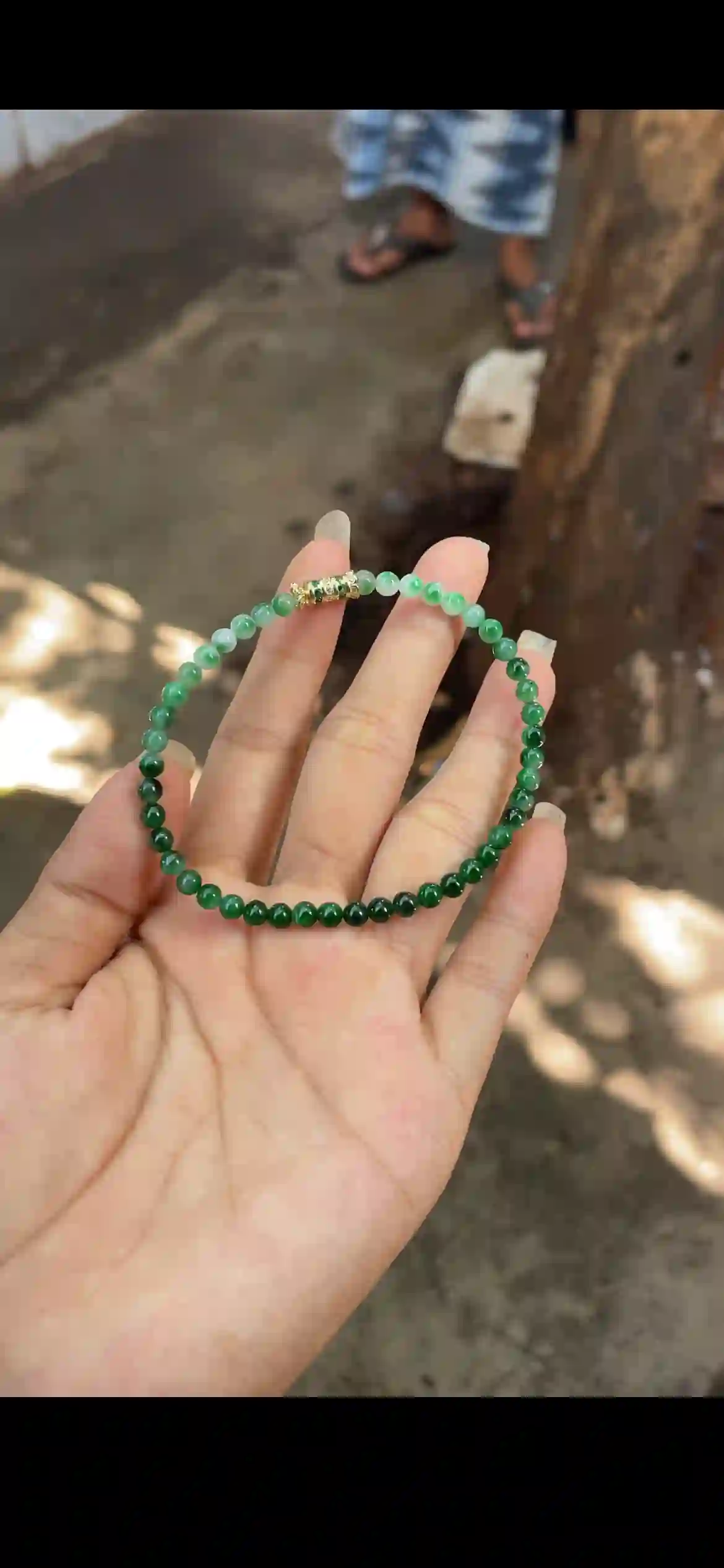 Gradient Green Beaded Bracelet with Decorative Spacer, view 2 | Myanmar Jadeite reference #24510001