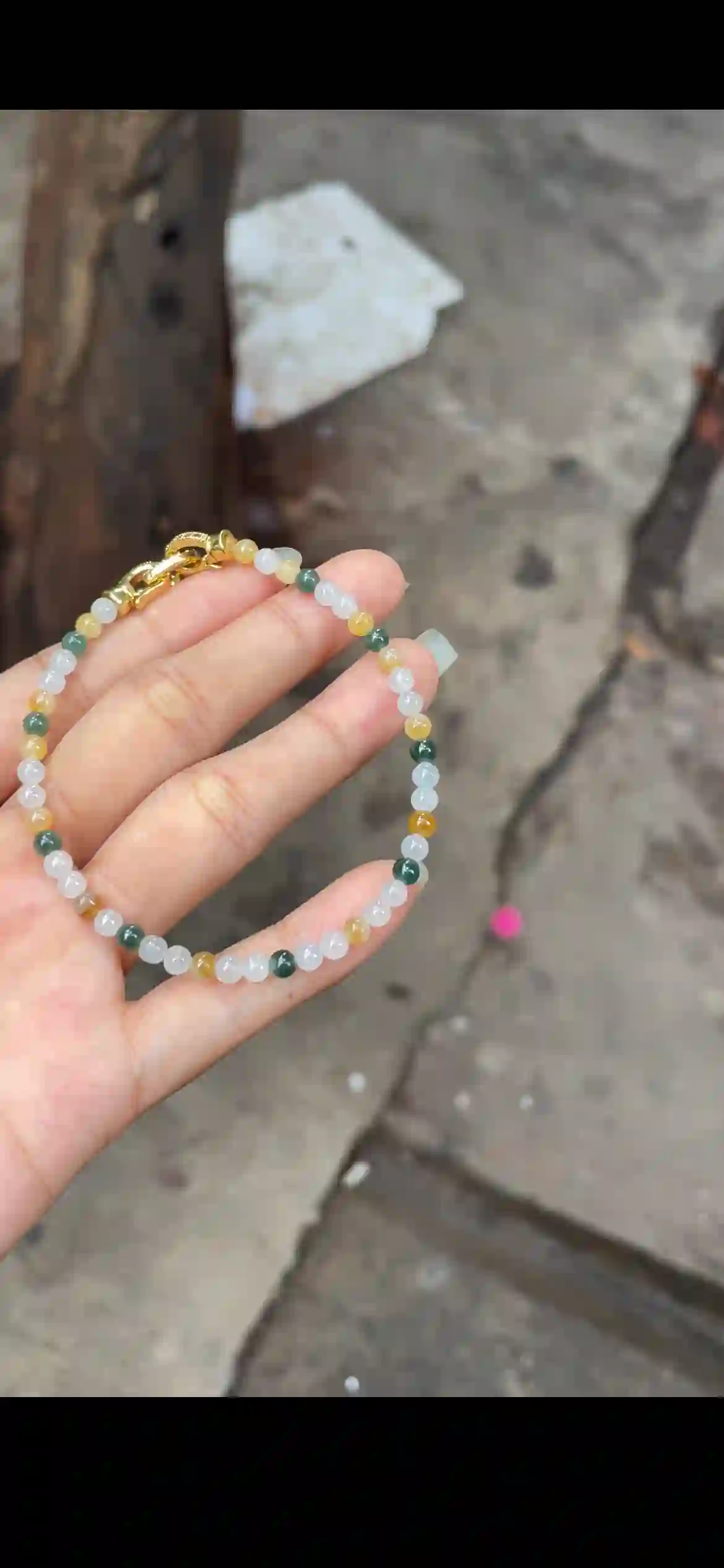 Multicolor Jade Bead Bracelet — White, Honey Yellow & Deep Green | Myanmar Jadeite reference #19590001