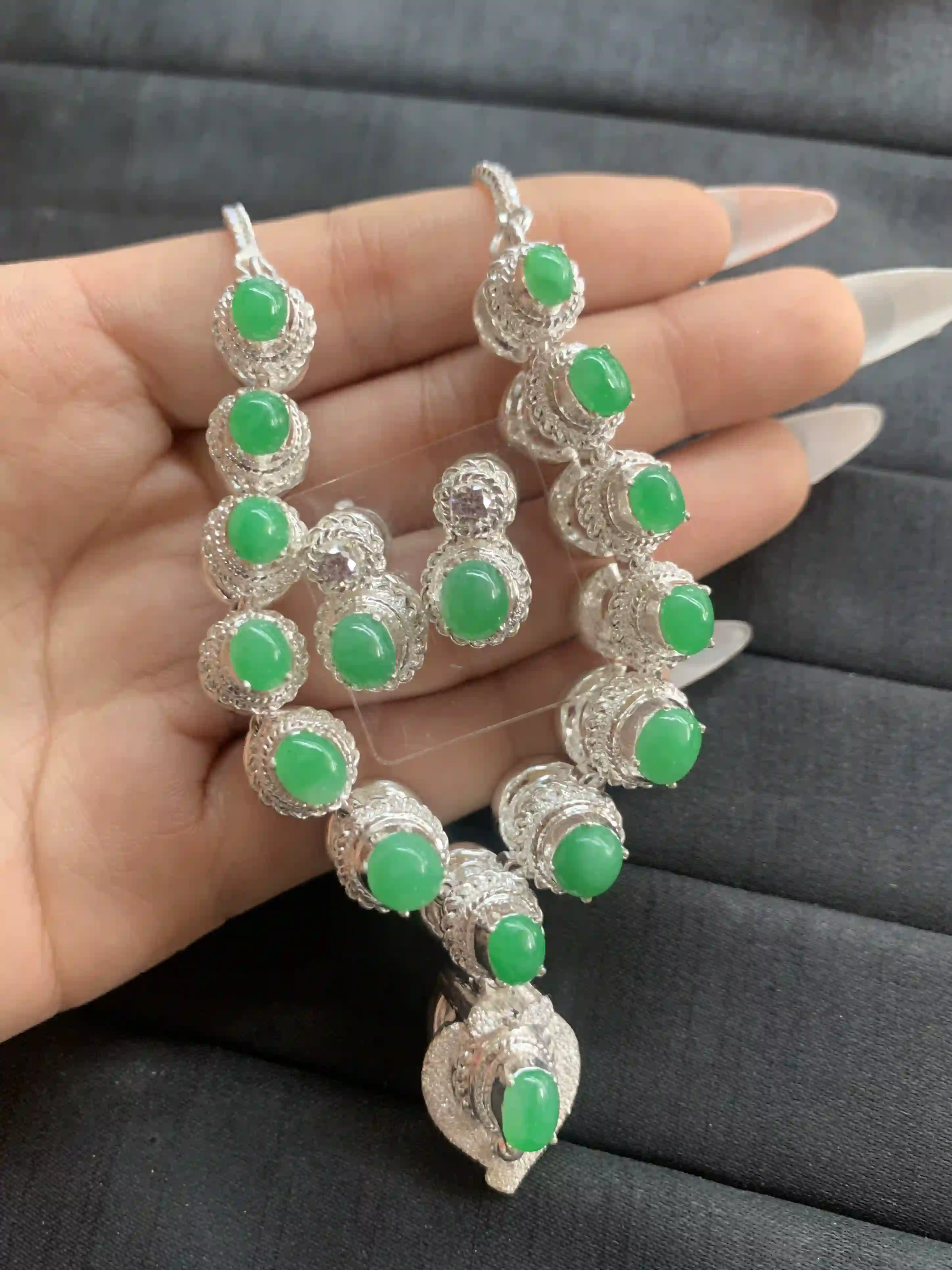 Green Gemstone Necklace with Silver-Toned Filigree Setting | Myanmar Jadeite reference #1440001