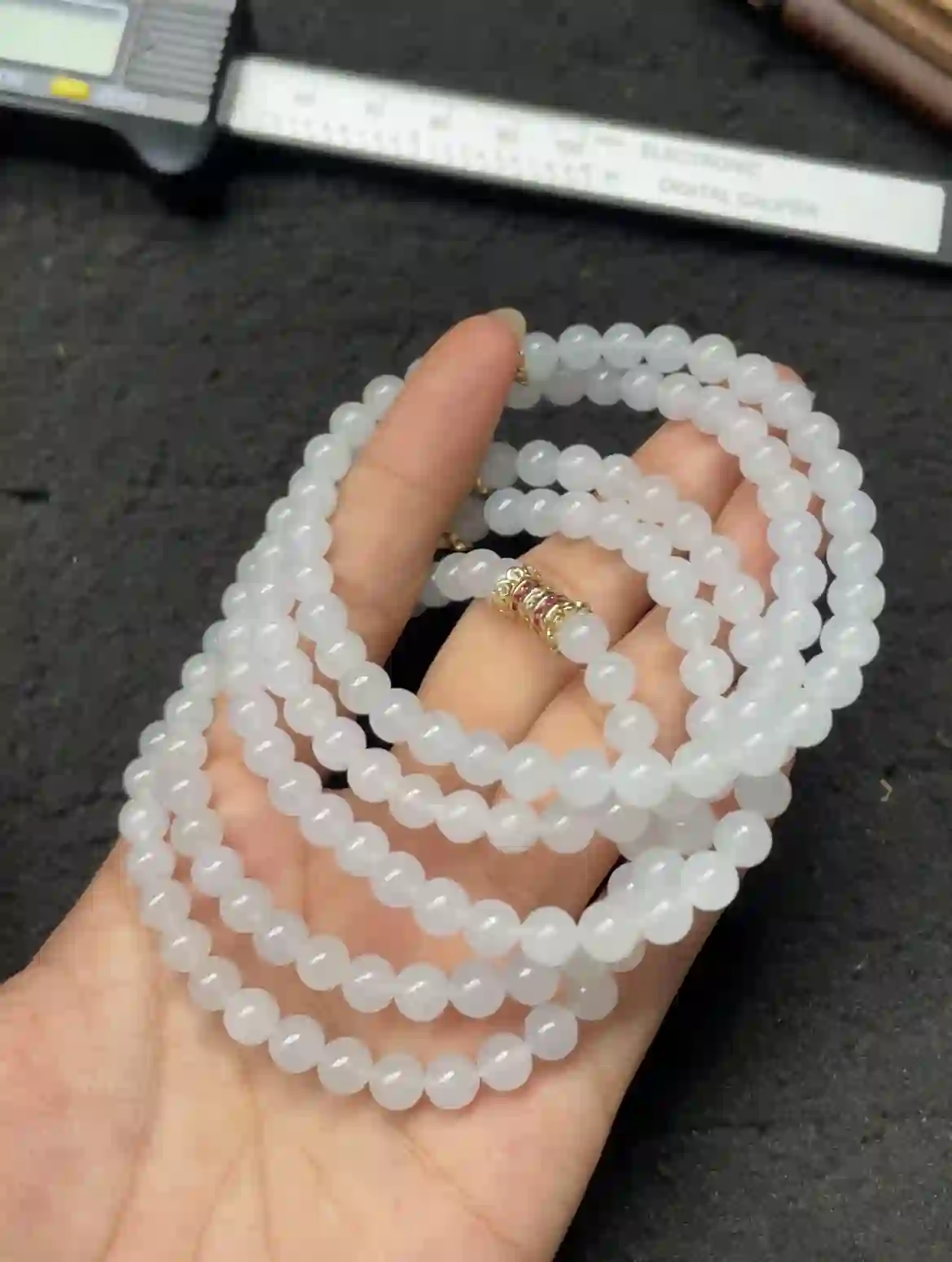 Natural Icy White Jade Bead Necklace | Myanmar Jadeite reference #2700009