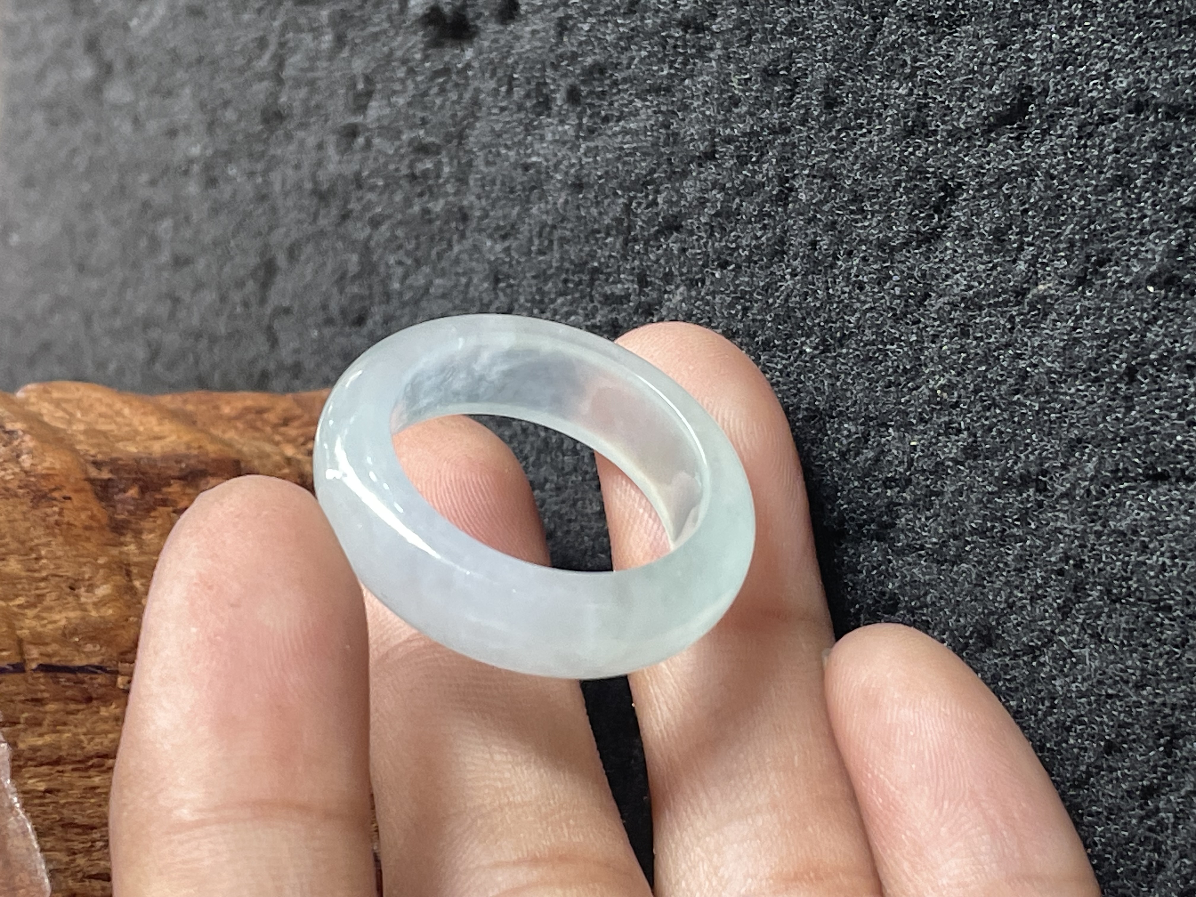 The Enduring Value of Imperial Green Jadeite: A Guide for Connoisseurs - Jadeite Guide