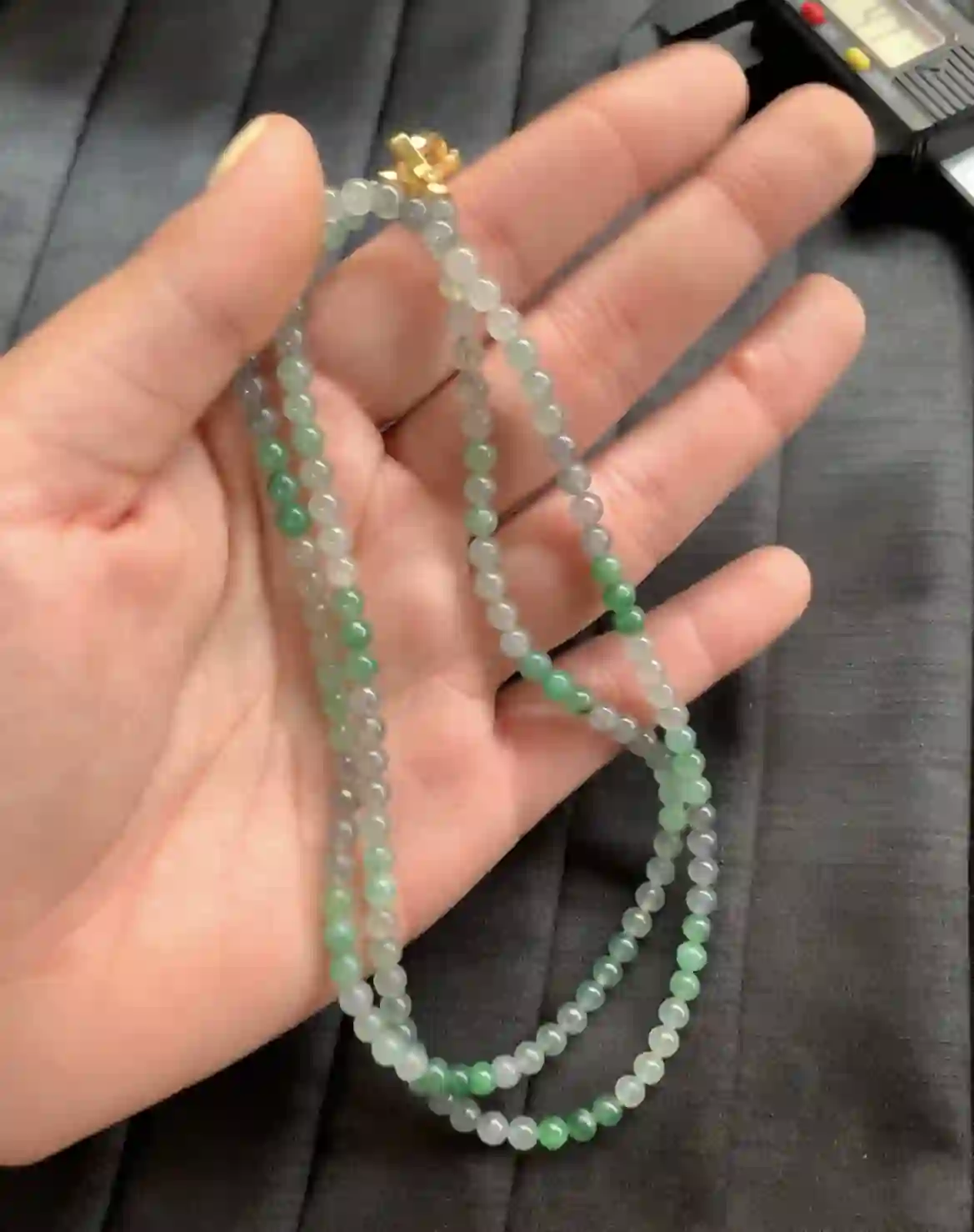 Natural Gradient Green Jadeite Beaded Necklace | Myanmar Jadeite reference #2460004
