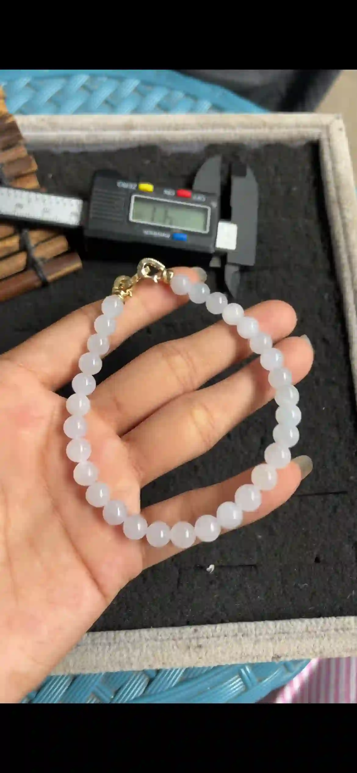  Icy Translucent White Jade Bead Bracelet with Polished Gold Clasp | Myanmar Jadeite reference #5520001