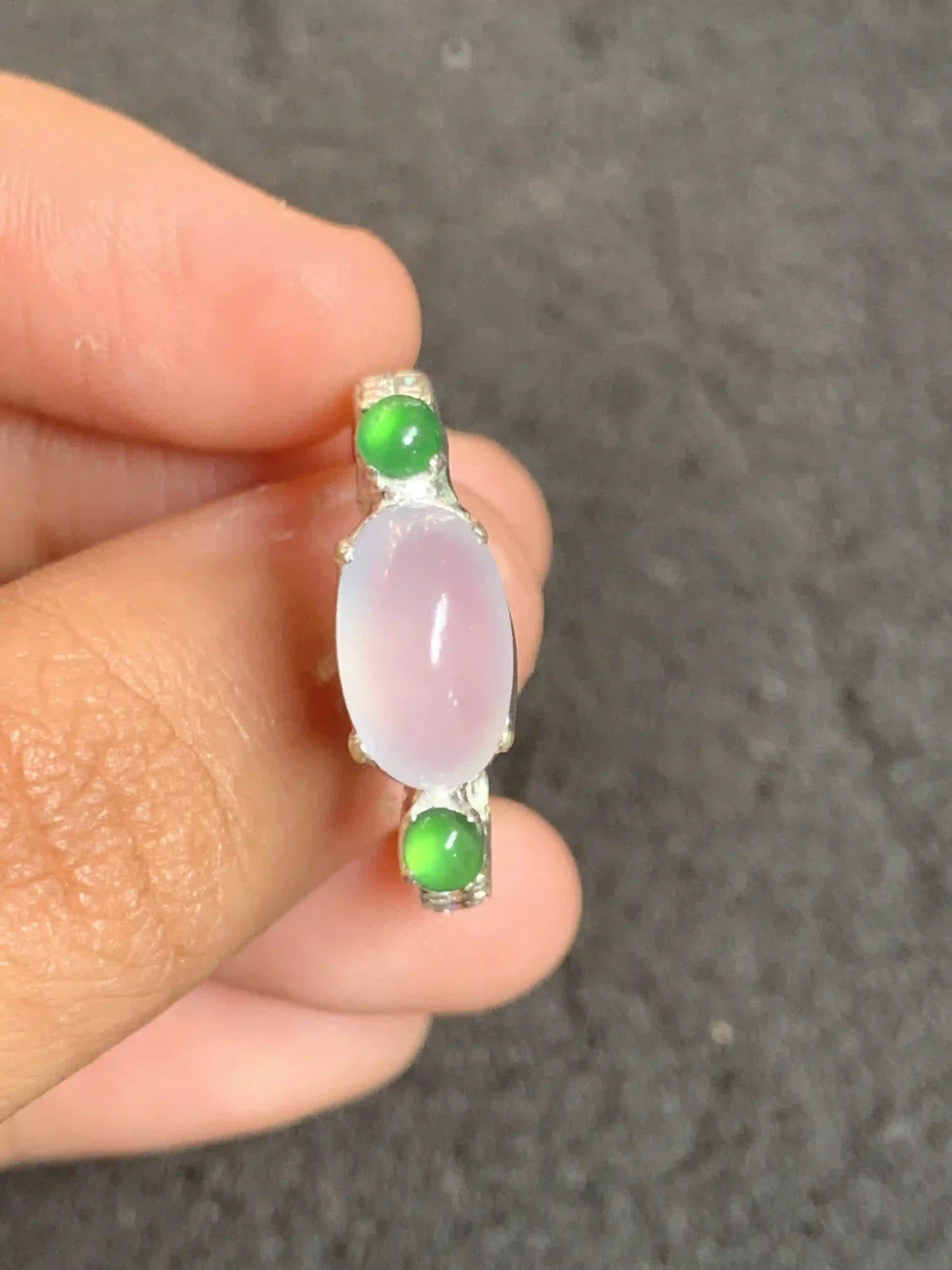 Oval Lavender Jadeite & Green Jadeite Accent Silver-Toned Ring | Myanmar Jadeite reference #990002