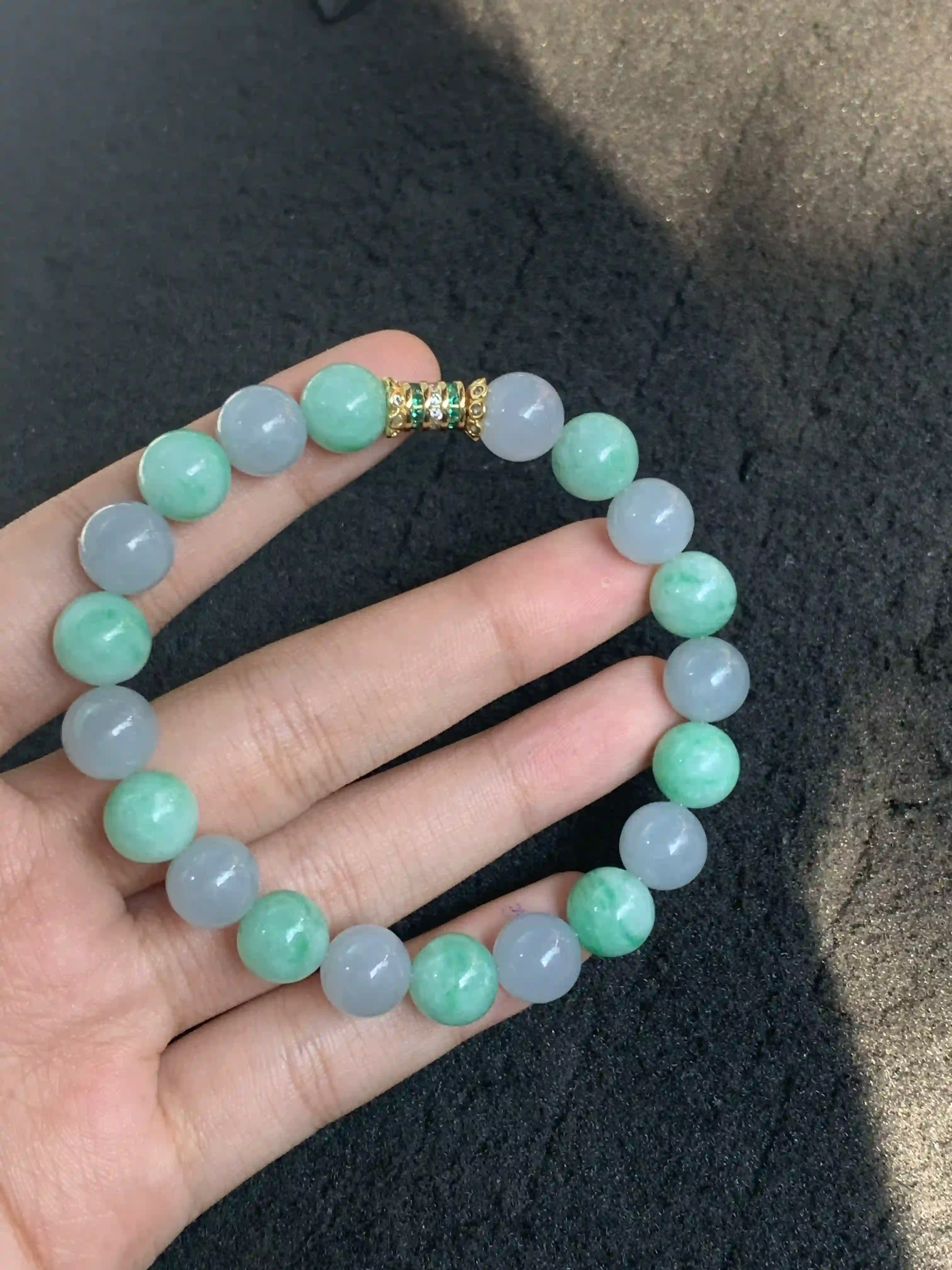 Two-Tone Green and Grayish-Purple Beaded Bracelet with Decorative Clasp | Myanmar Jadeite reference #1530002