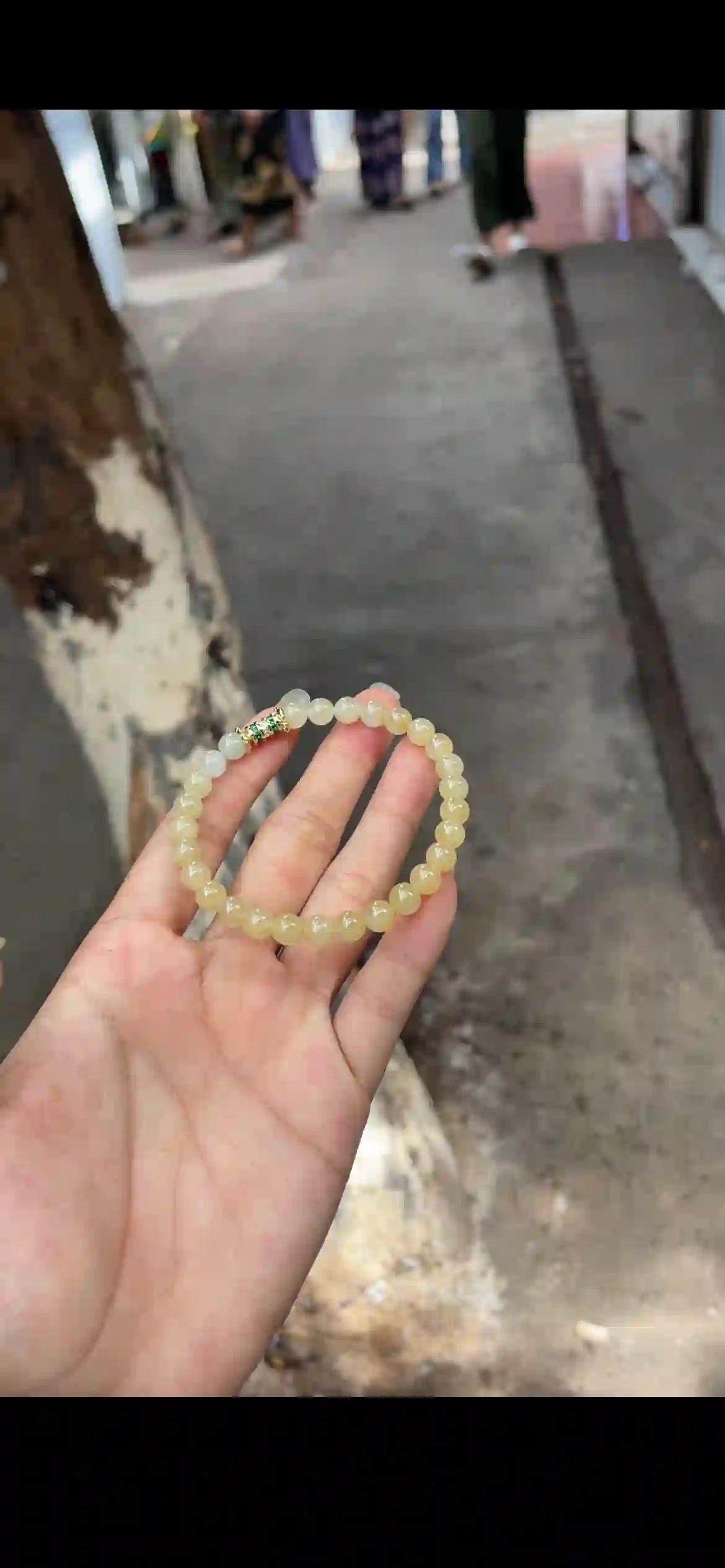 Elegant Honey Yellow Jade Beaded Bracelet with Decorative Accent, view 2 | Myanmar Jadeite reference #27030001