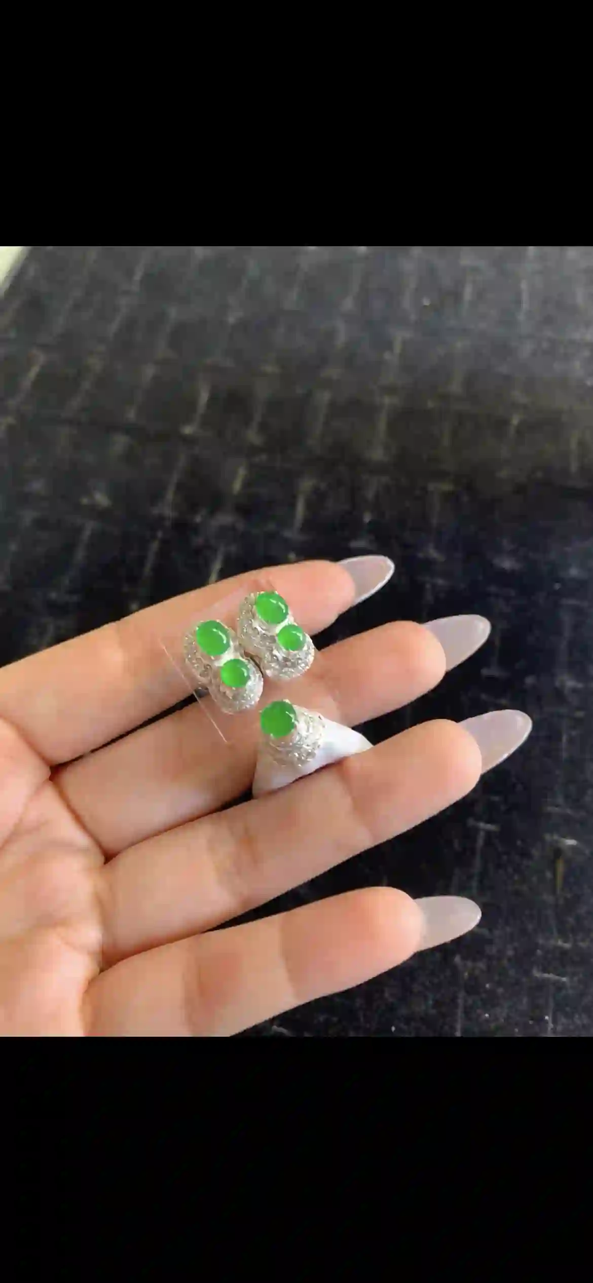 Vivid Emerald Green Jade Jewelry Set – Earrings & Ring with Diamond Halo | Myanmar Jadeite reference #25290001
