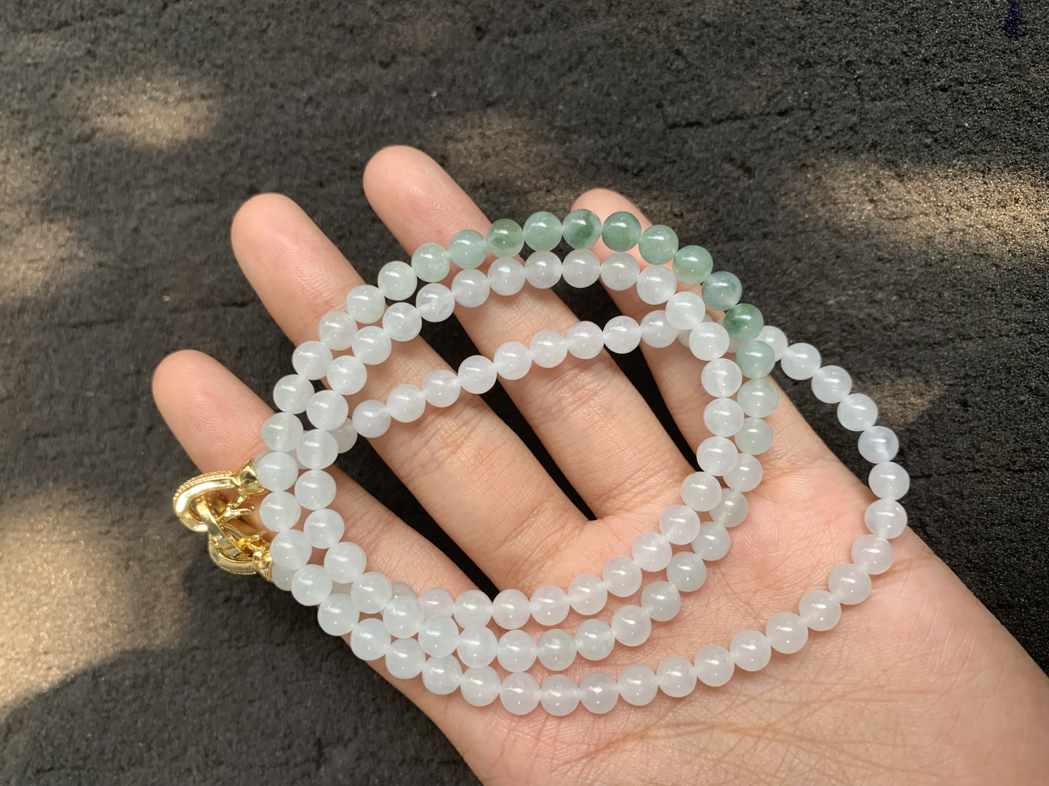 Gradient White-to-Green Jade Beaded Multi-strand Necklace with Gold Clasp