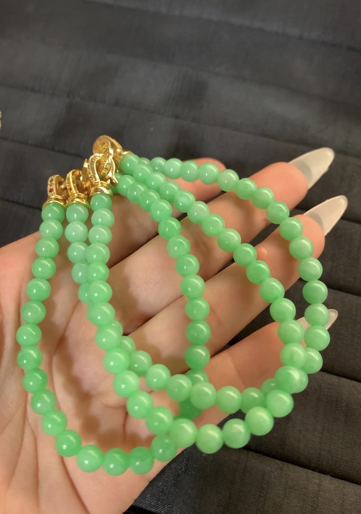Natural Apple Green Jade Bead Necklace - Burmese Jadeite Type A from Hpakant, Myanmar | Myanmar Jadeite