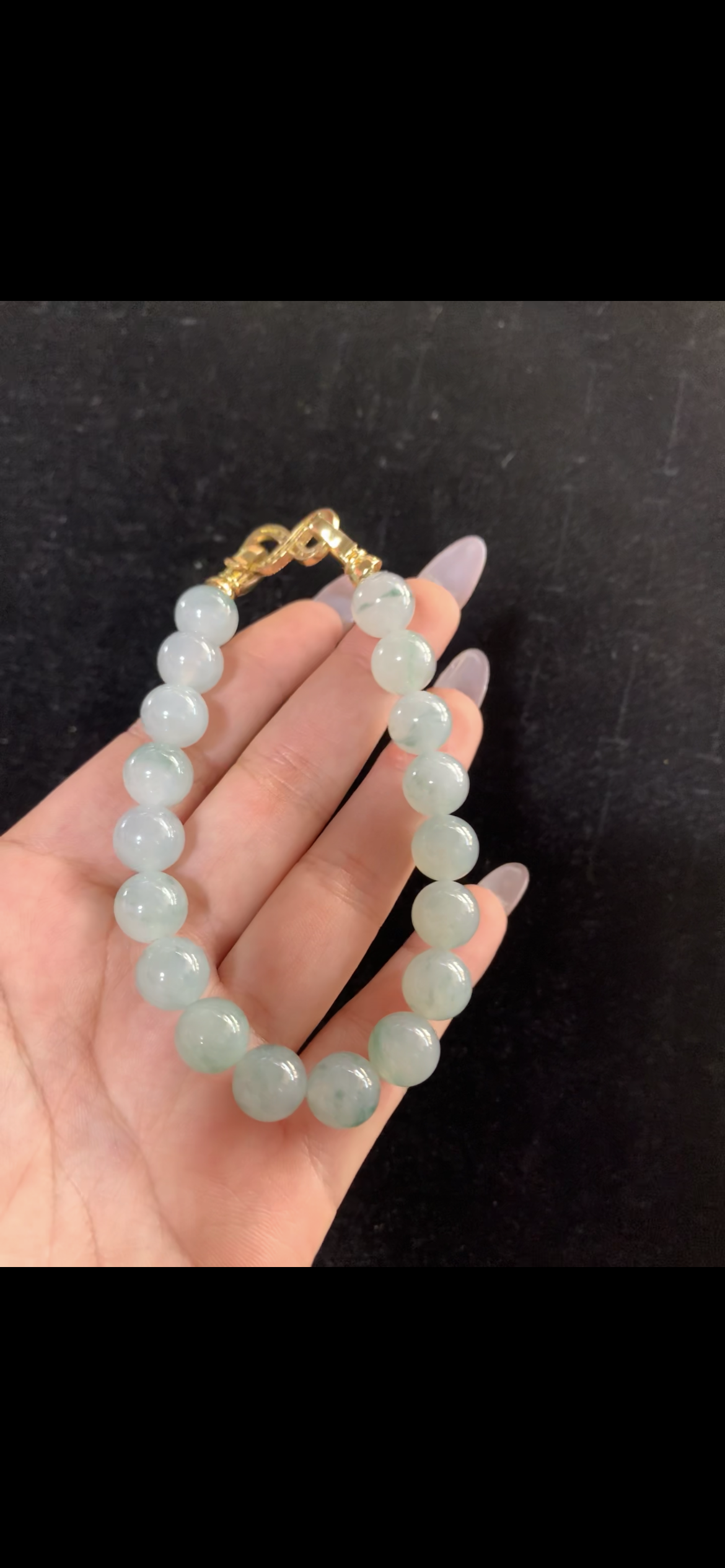 Icy Floating Flower Jadeite Bead Bracelet – Premium Pale Green Jade with Gold Clasp