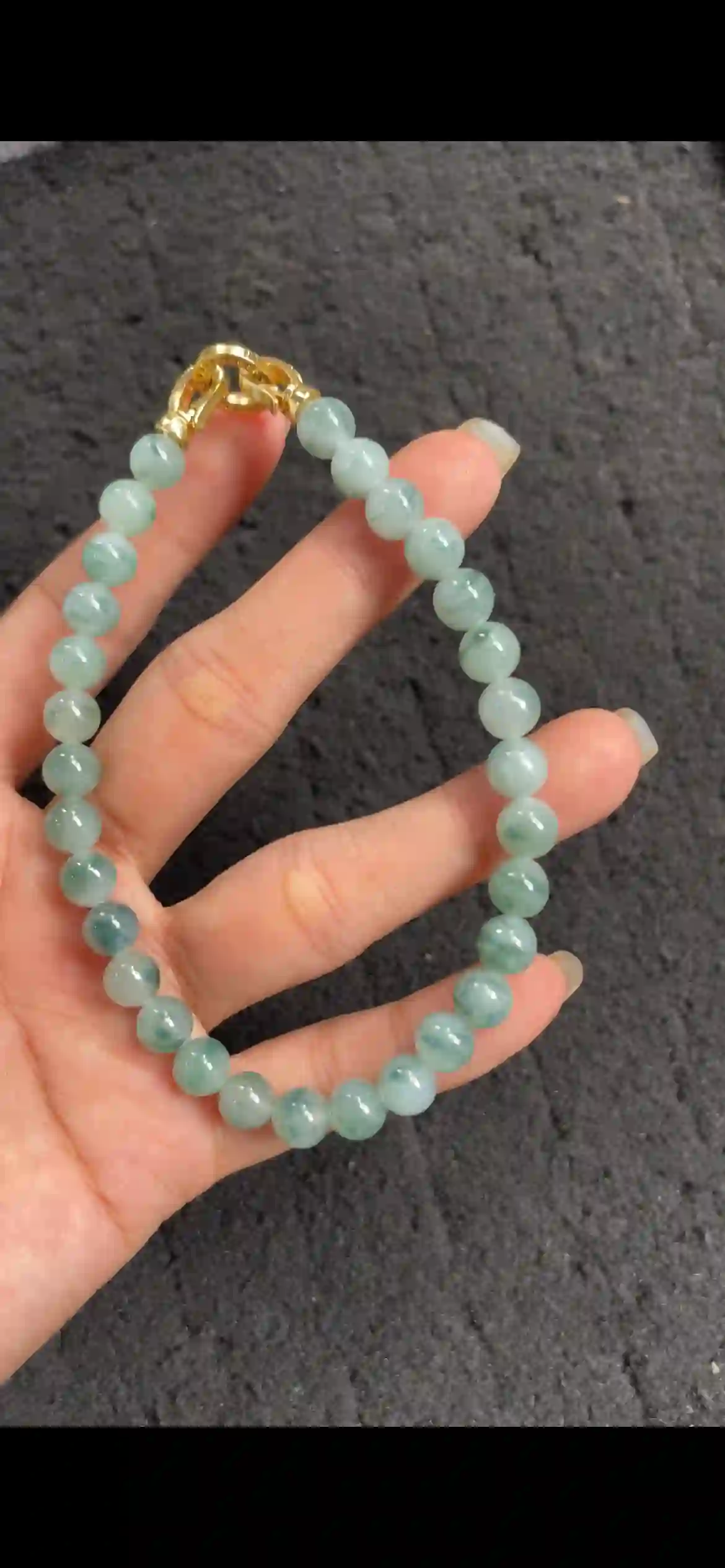 Icy Floating‑Blue‑Green Jadeite Single‑Strand Bracelet | Myanmar Jadeite reference #9480002