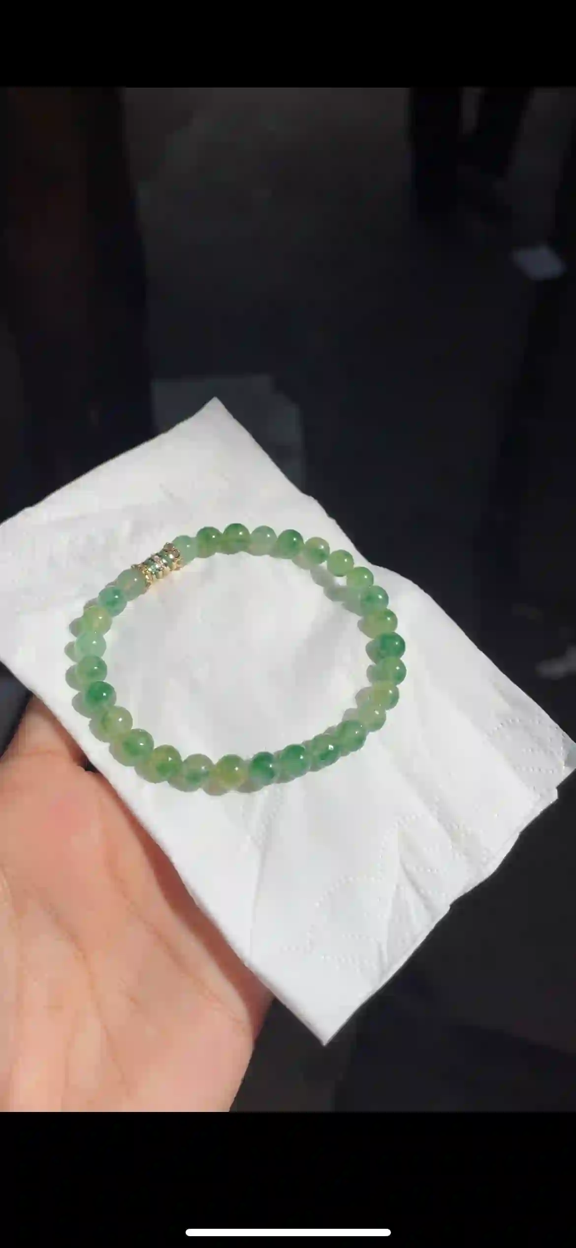 Single Strand Gradient Olive Green Jade Bead Bracelet with Gemstone Accent Clasp | Myanmar Jadeite reference #17430001