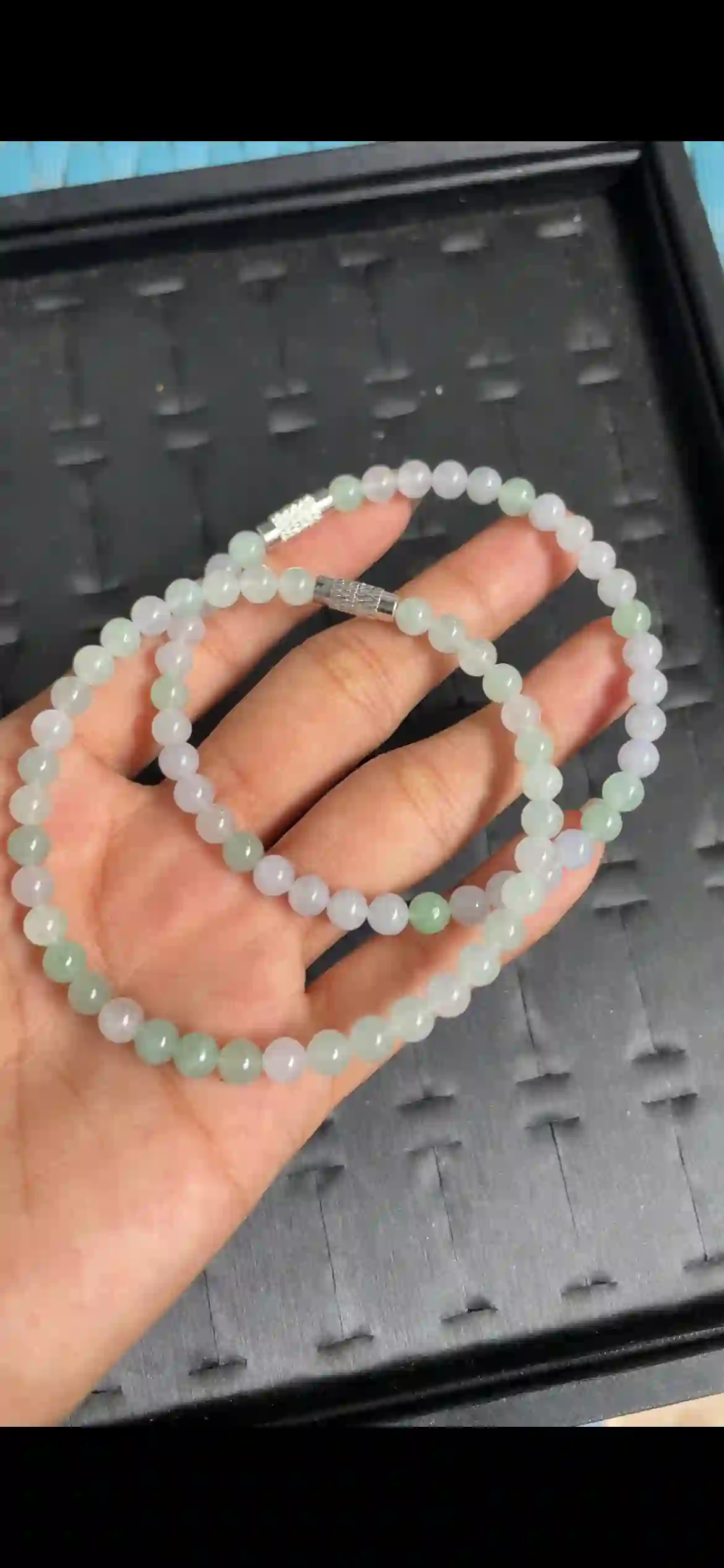 Icy Pale Green Gradient Jadeite Bead Necklac | Myanmar Jadeite reference #7860001