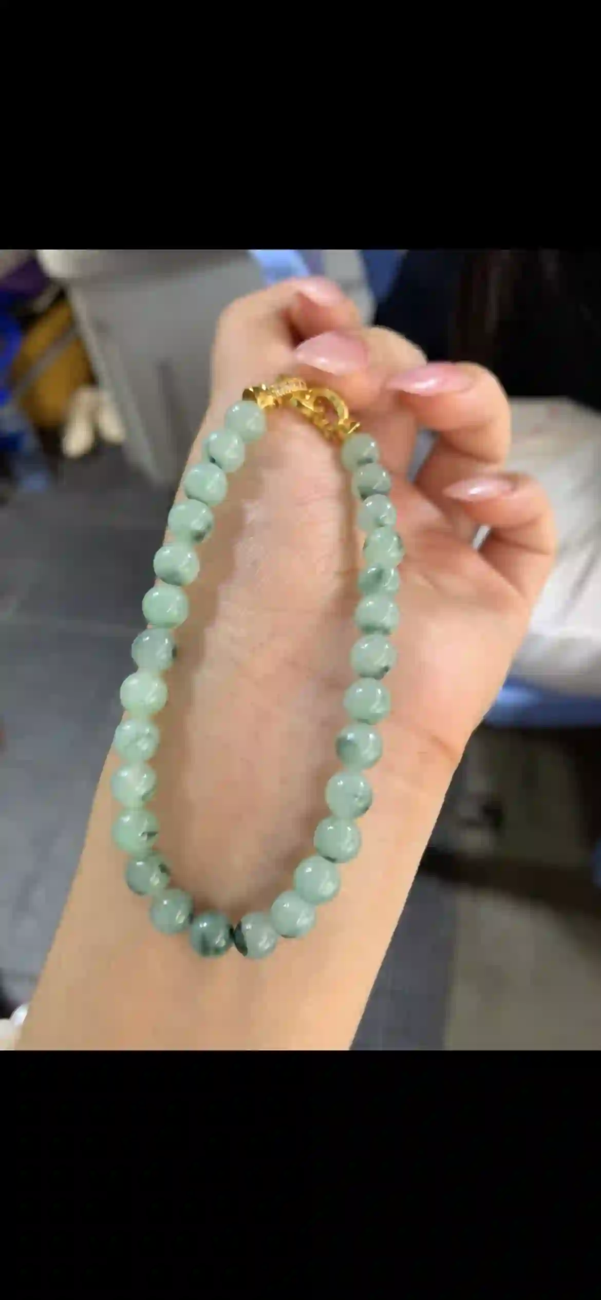Icy Floating Flower Green Jadeite Bead Bracelet | Myanmar Jadeite reference #11100001