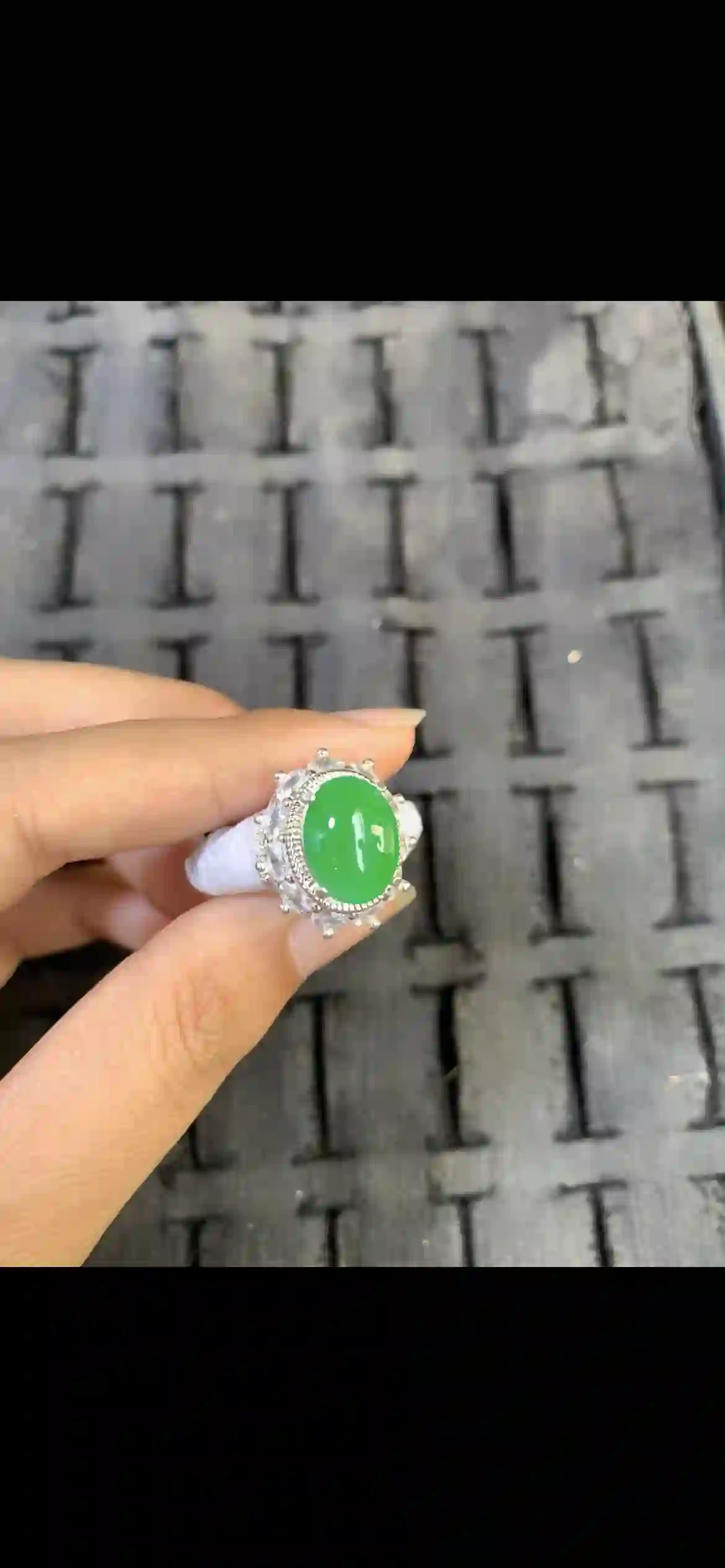 Imperial Emerald‑Green Jade Halo Ring | Myanmar Jadeite reference #14730001