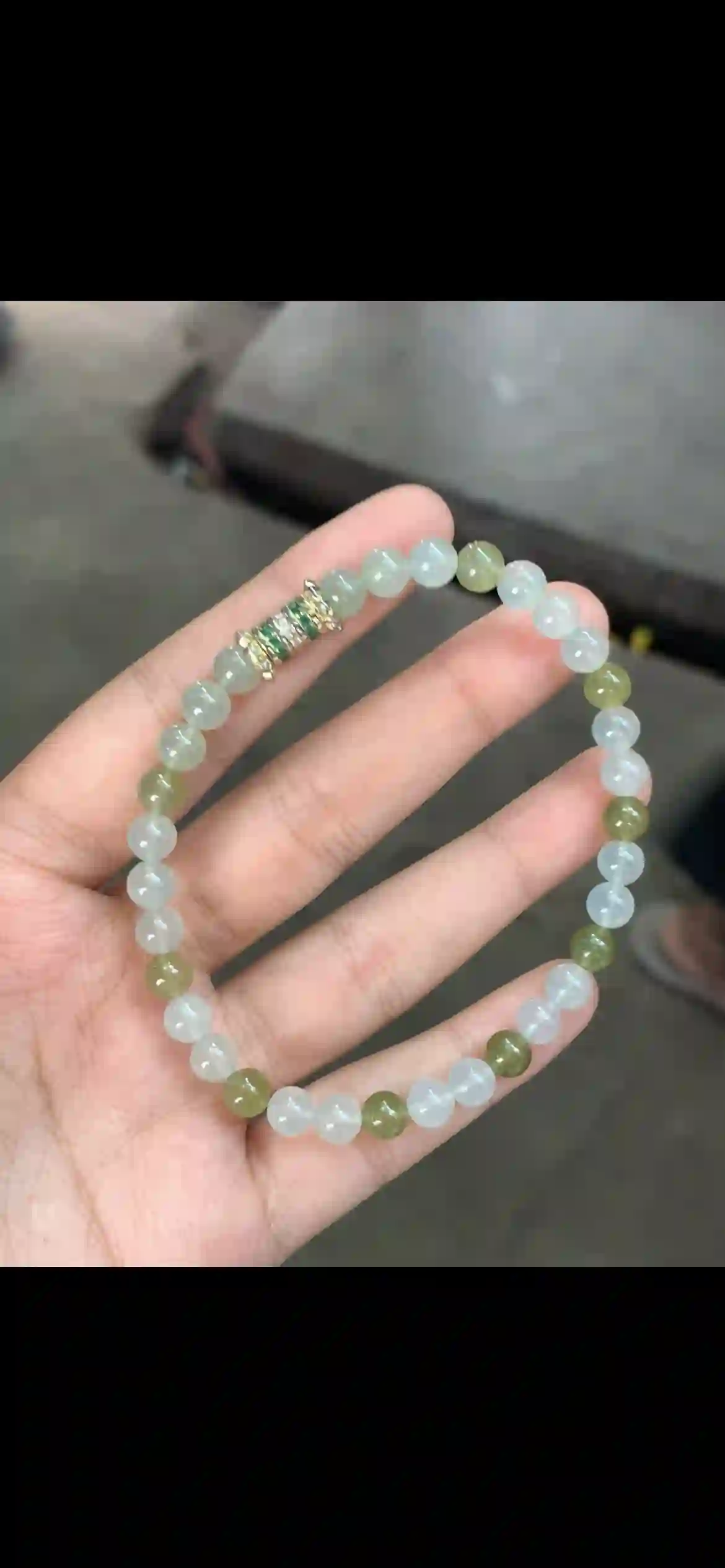 Two-Tone Pale & Olive Green Jade Beaded Bracelet with Gemstone Accent | Myanmar Jadeite reference #23400001
