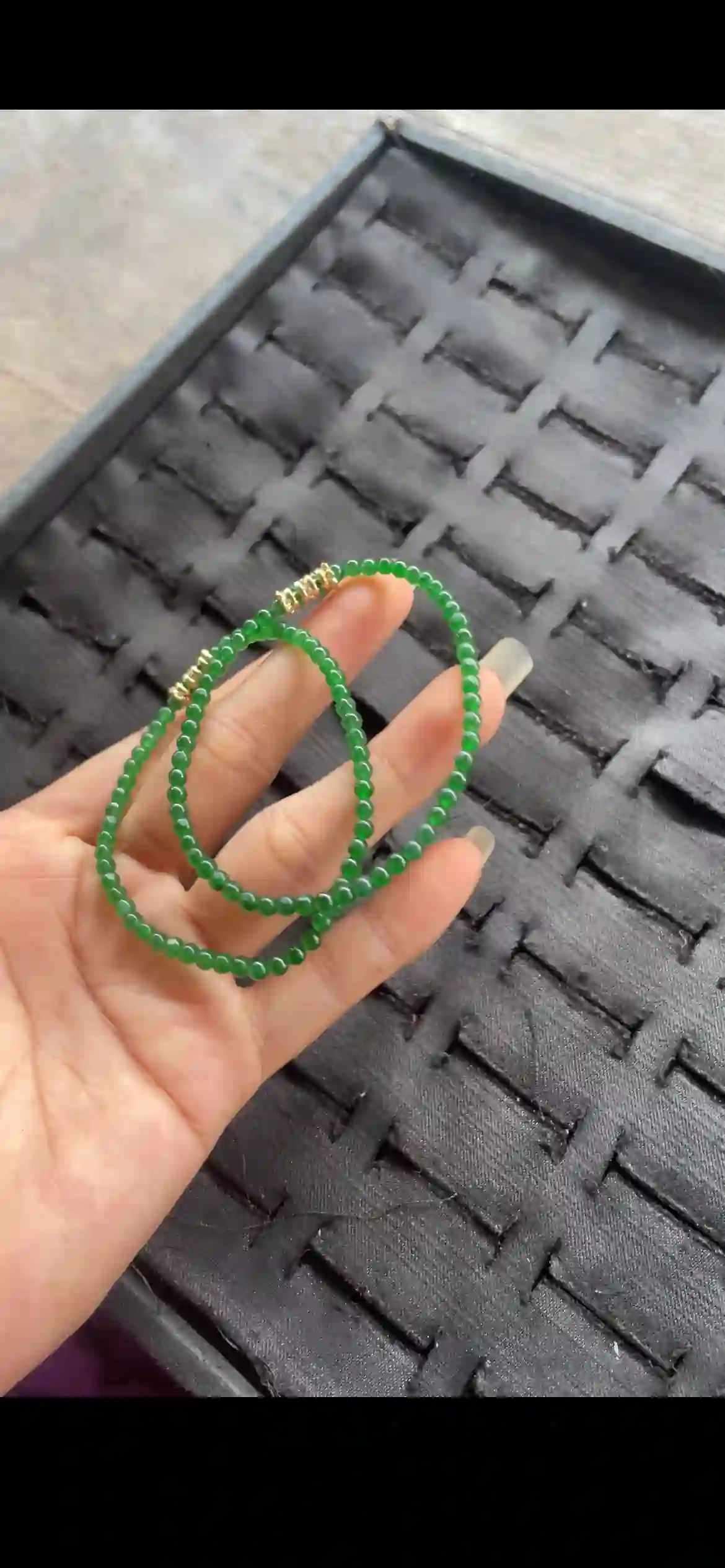 Fine Vivid Green Jadeite Double-Strand Beaded Bracelet with Gilded Accents | Myanmar Jadeite reference #24030001