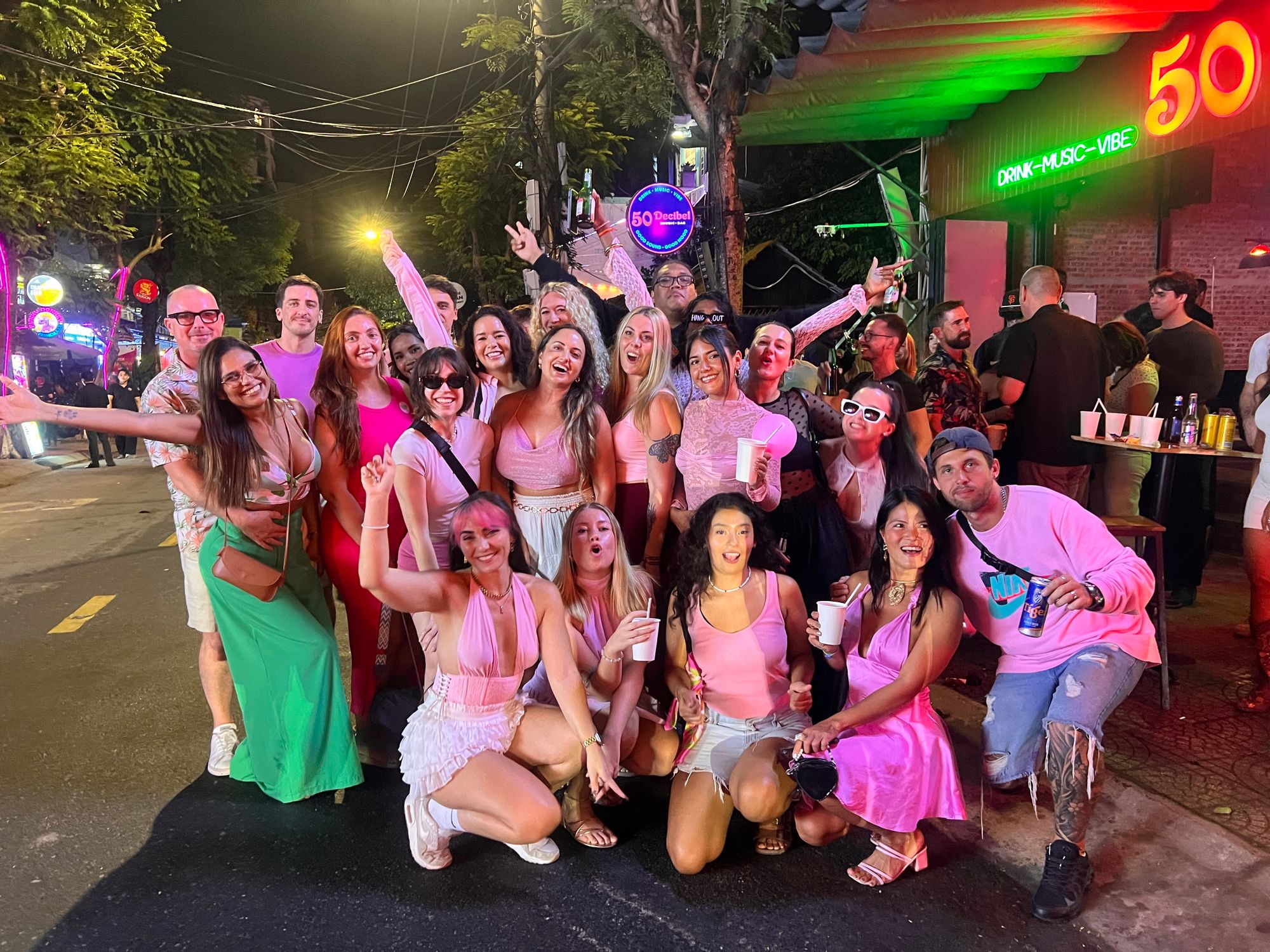 Latin Party - Pink dress code