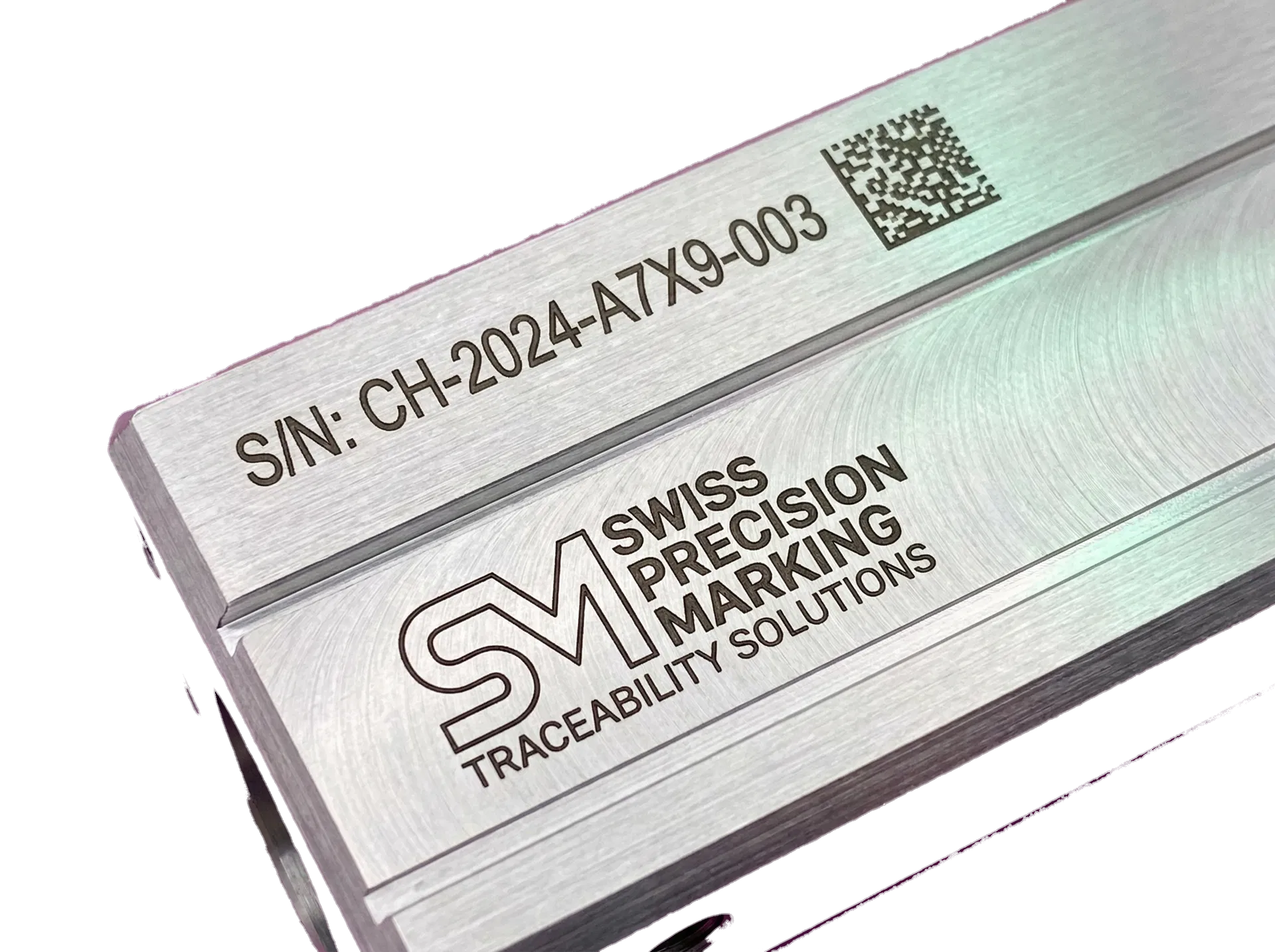 Präzise technische Laserkennzeichnung als Beispiel für Anwendungen im Maschinenbau.