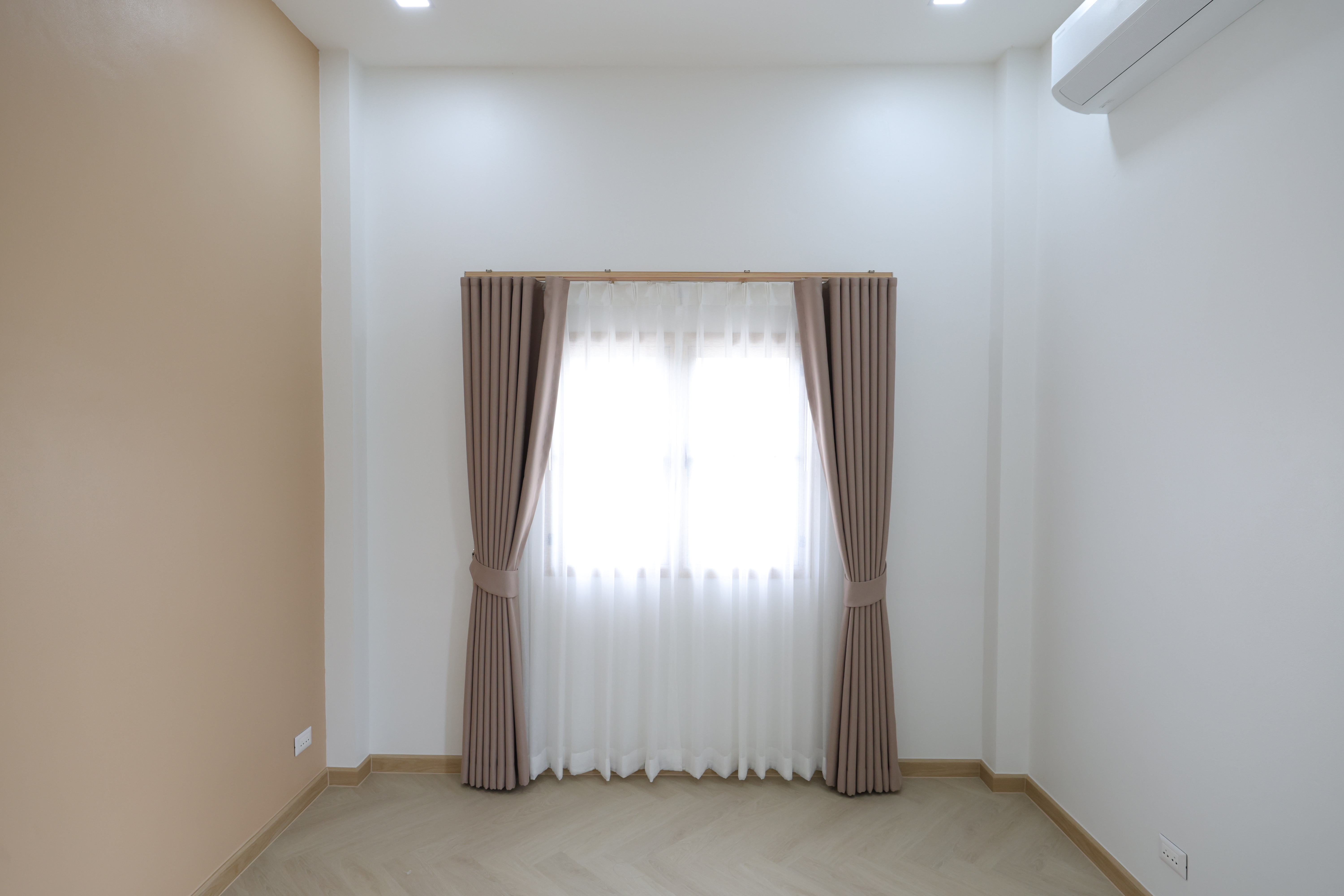 บ้านสร้างเอง จ.สิงหบุรี