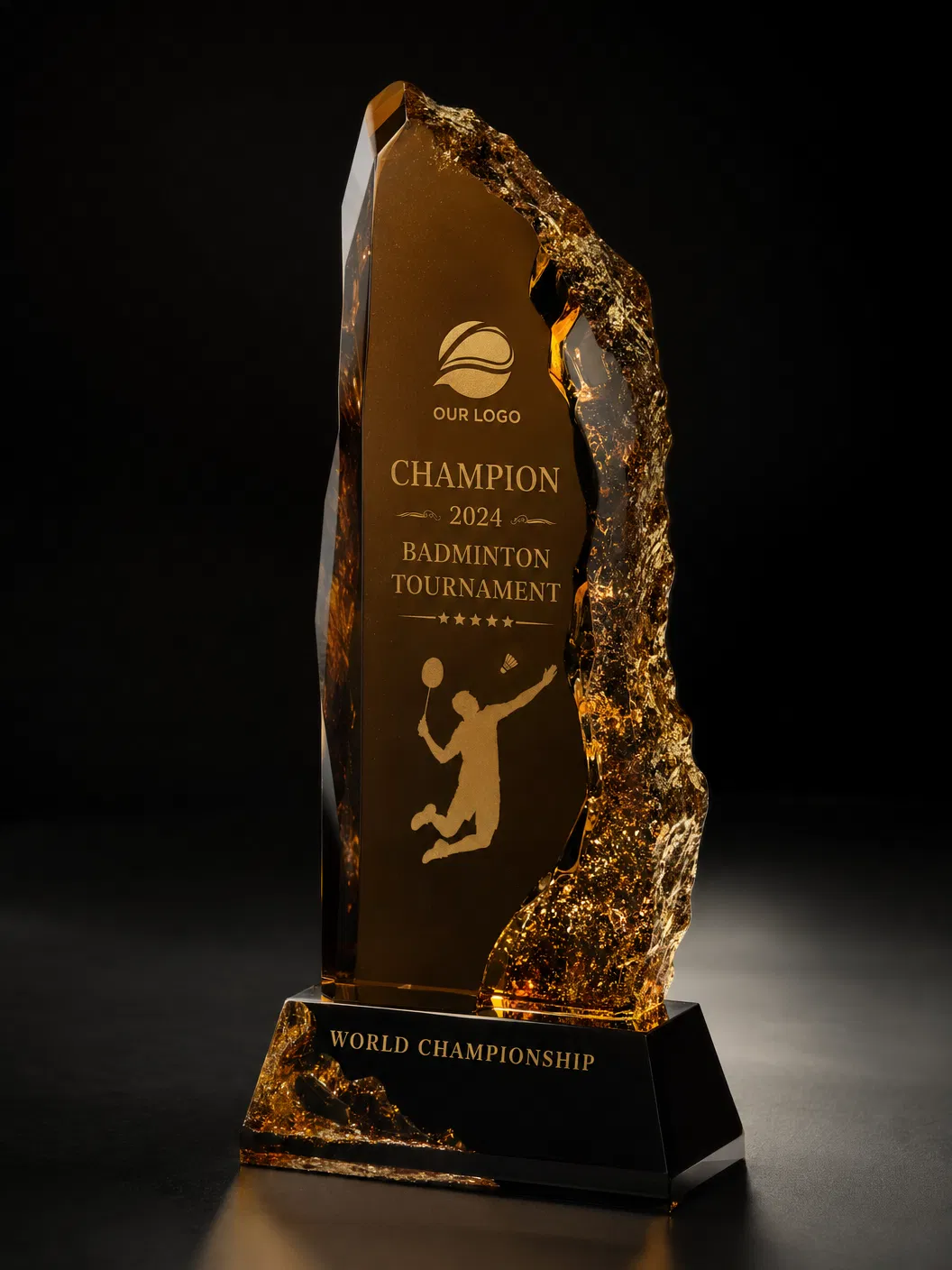 Trofeu sport din rășină epoxidică chihlimbar și auriu