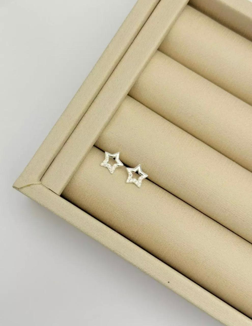 Brinco Estrela Cravejada em Prata