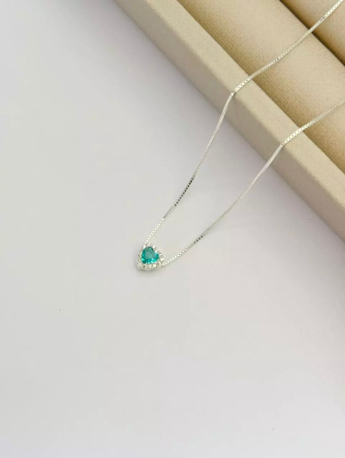 Colar Esmeralda